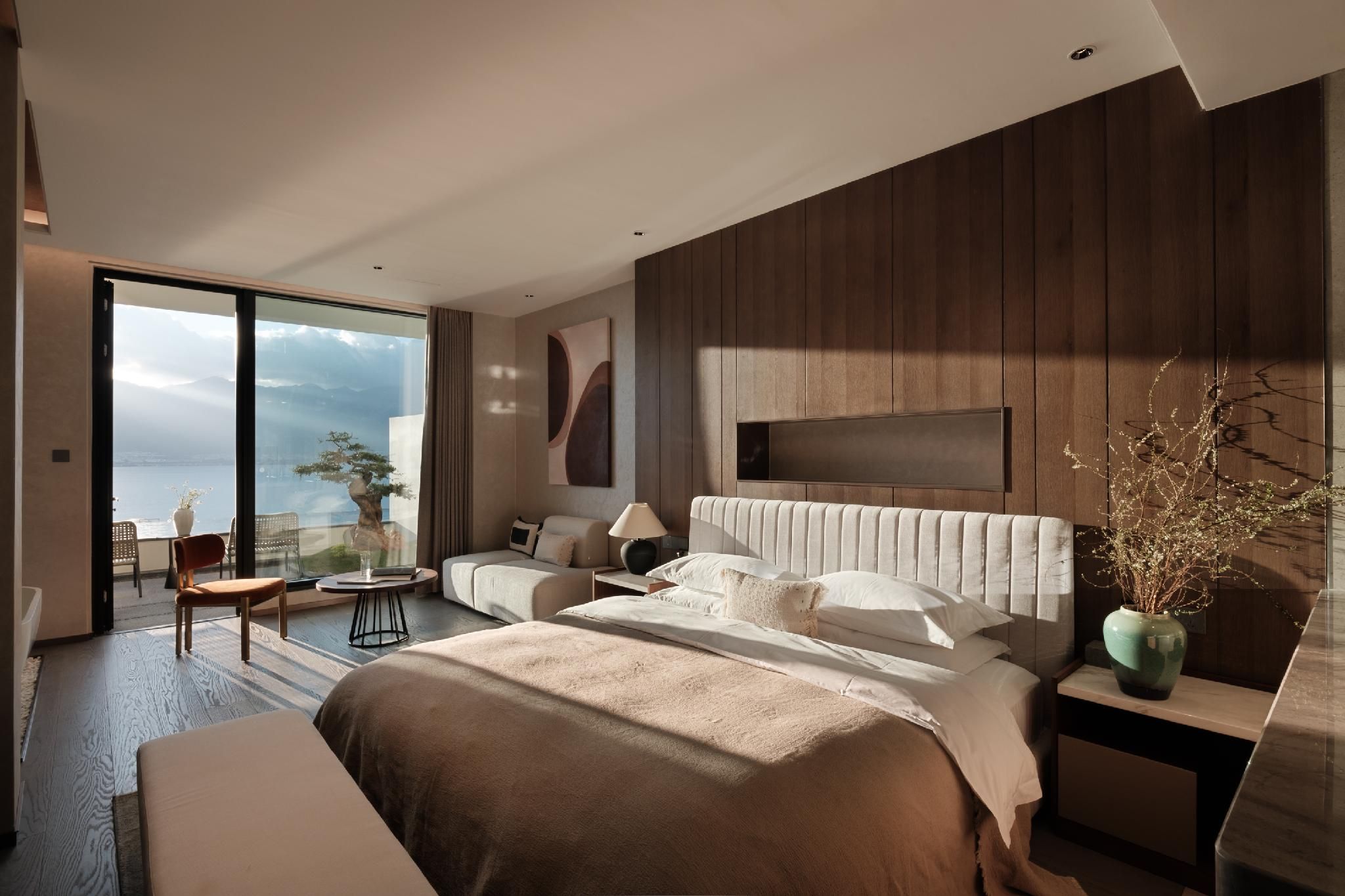 Deluxe King Double Room