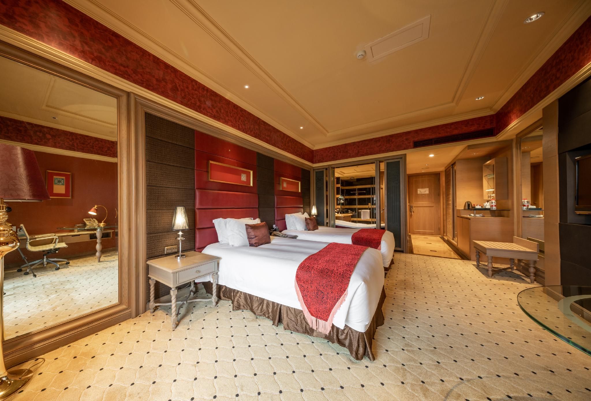 Twin Executive Room