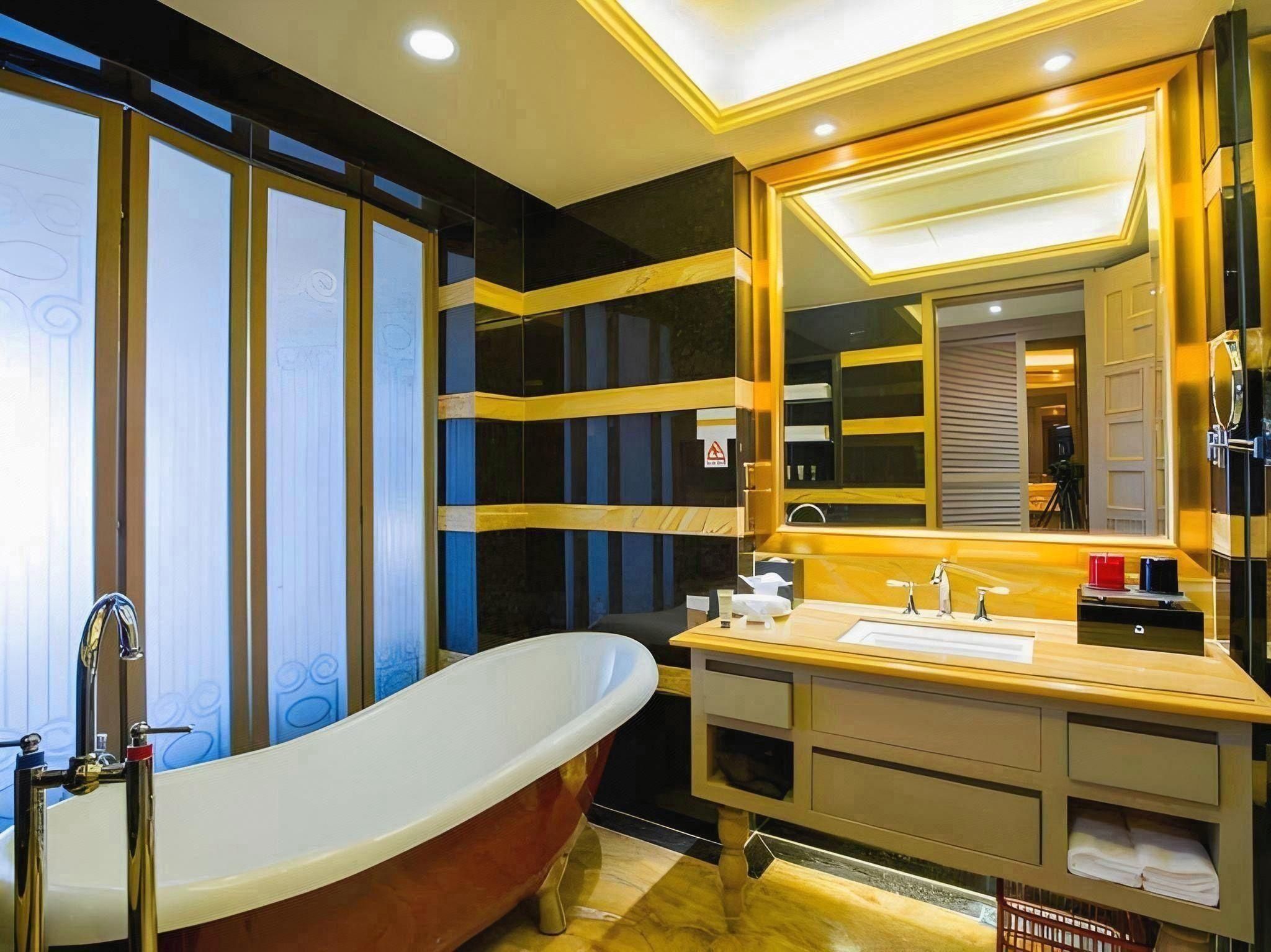 WH - Executive Twin With River View
