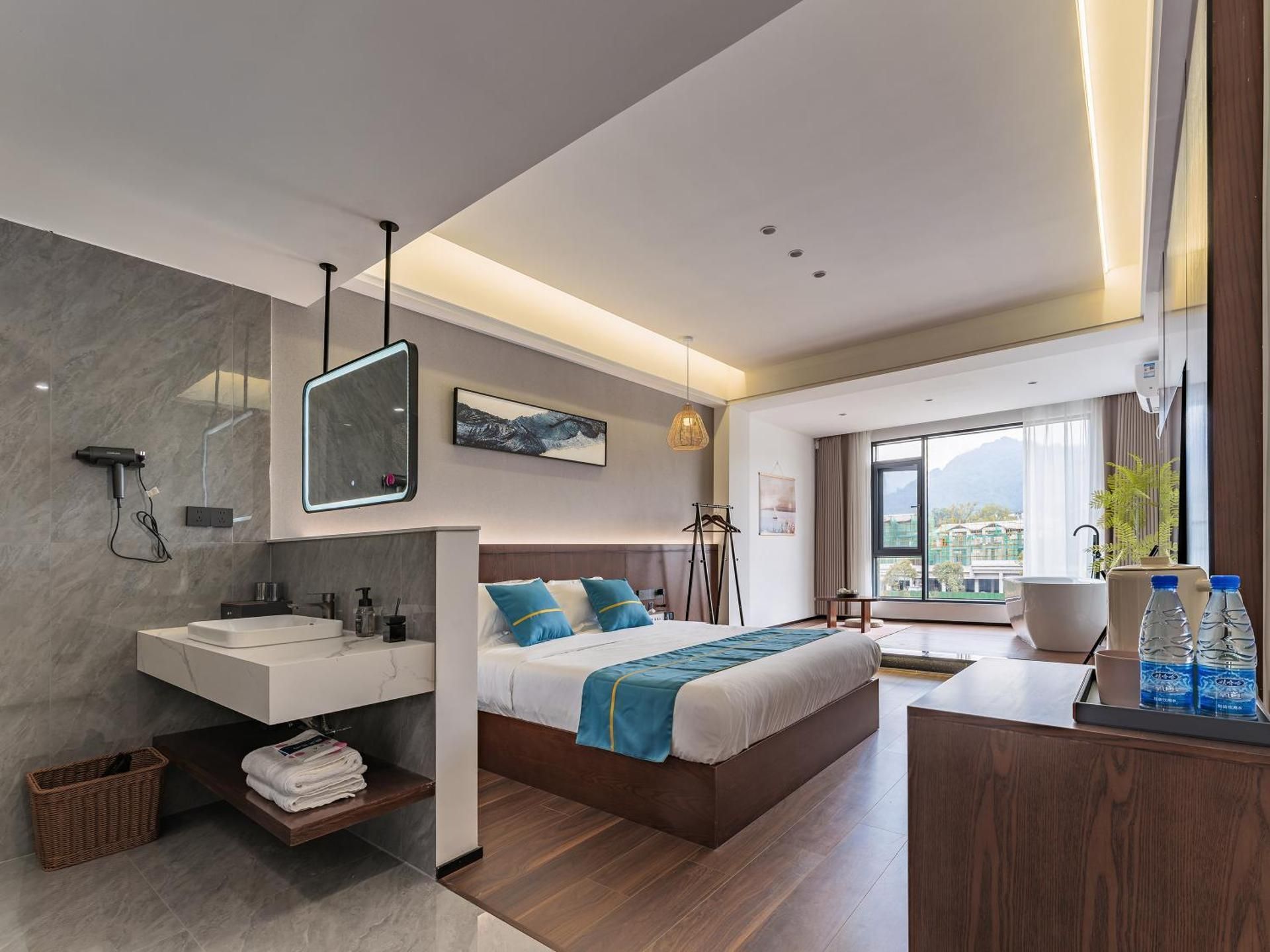 Double Room with Mountain View