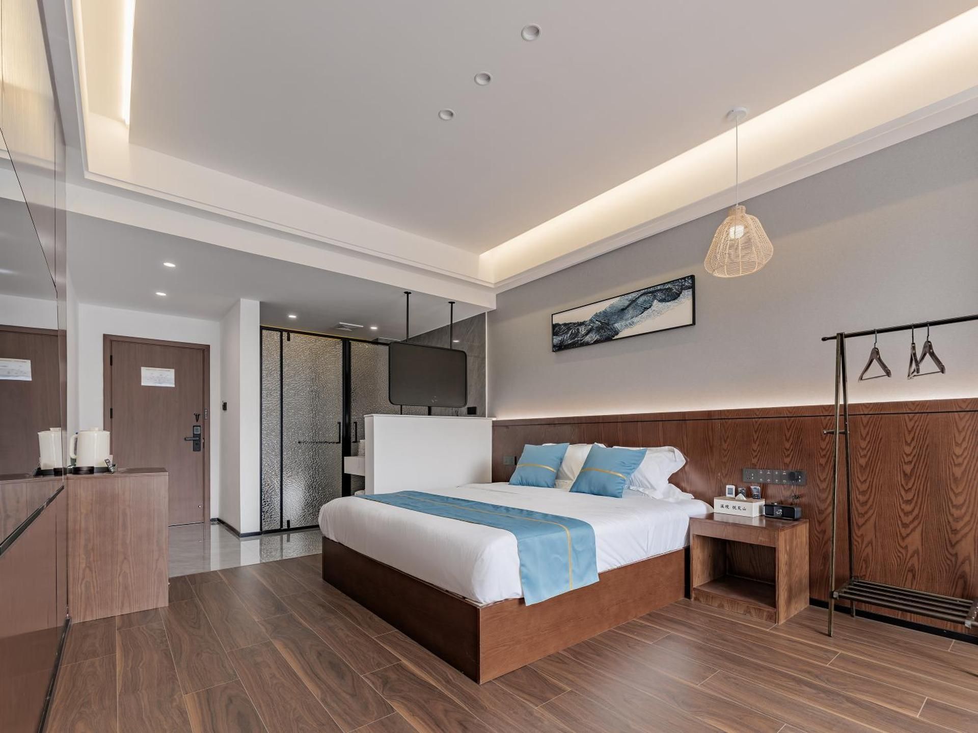 Double Room with Mountain View