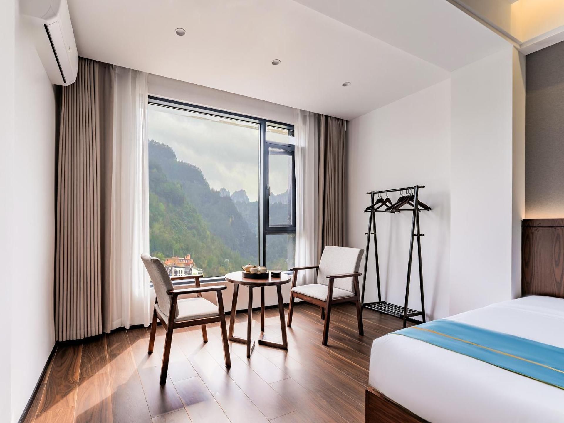 Twin Room with View