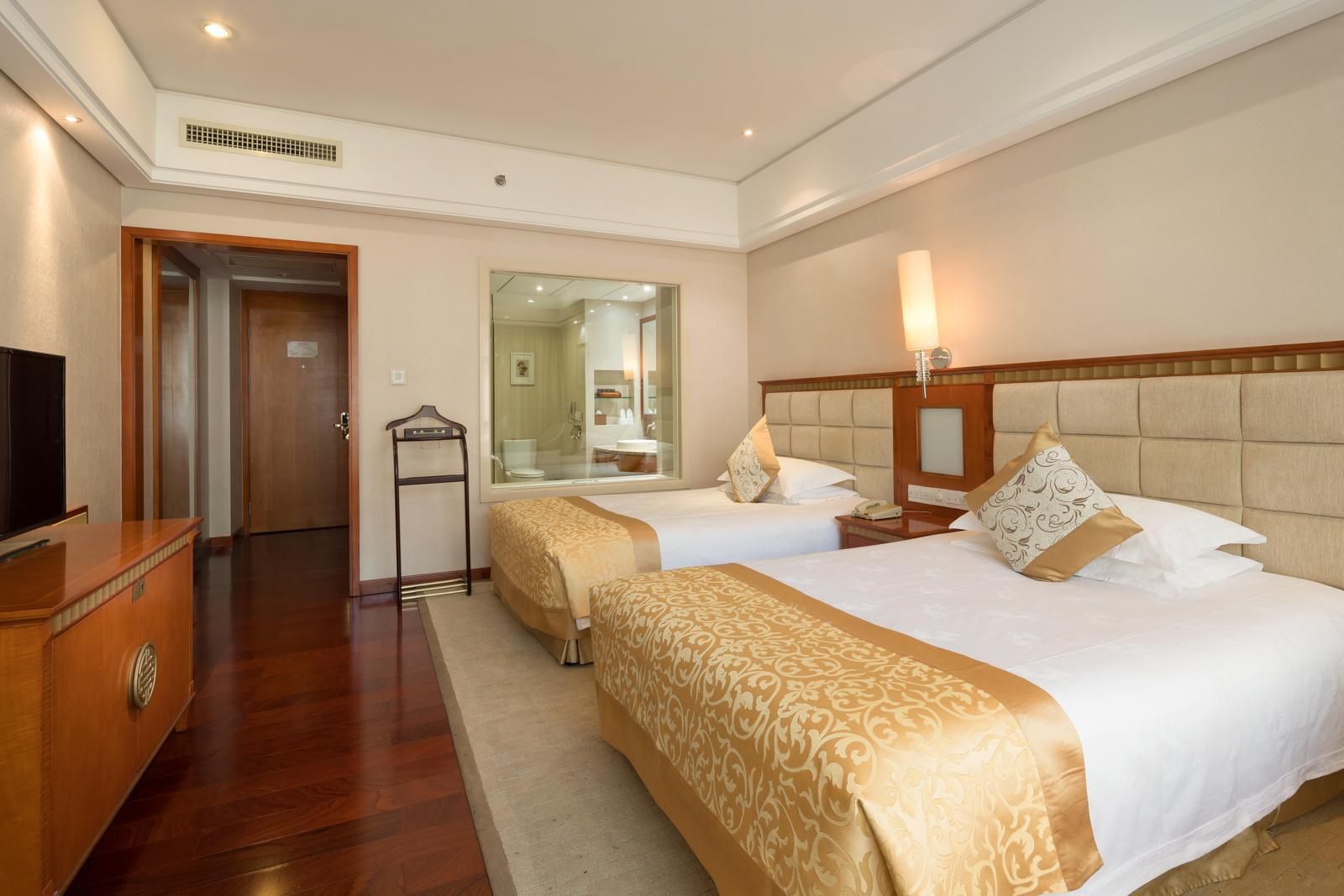 2 Bed Twin Superior Room