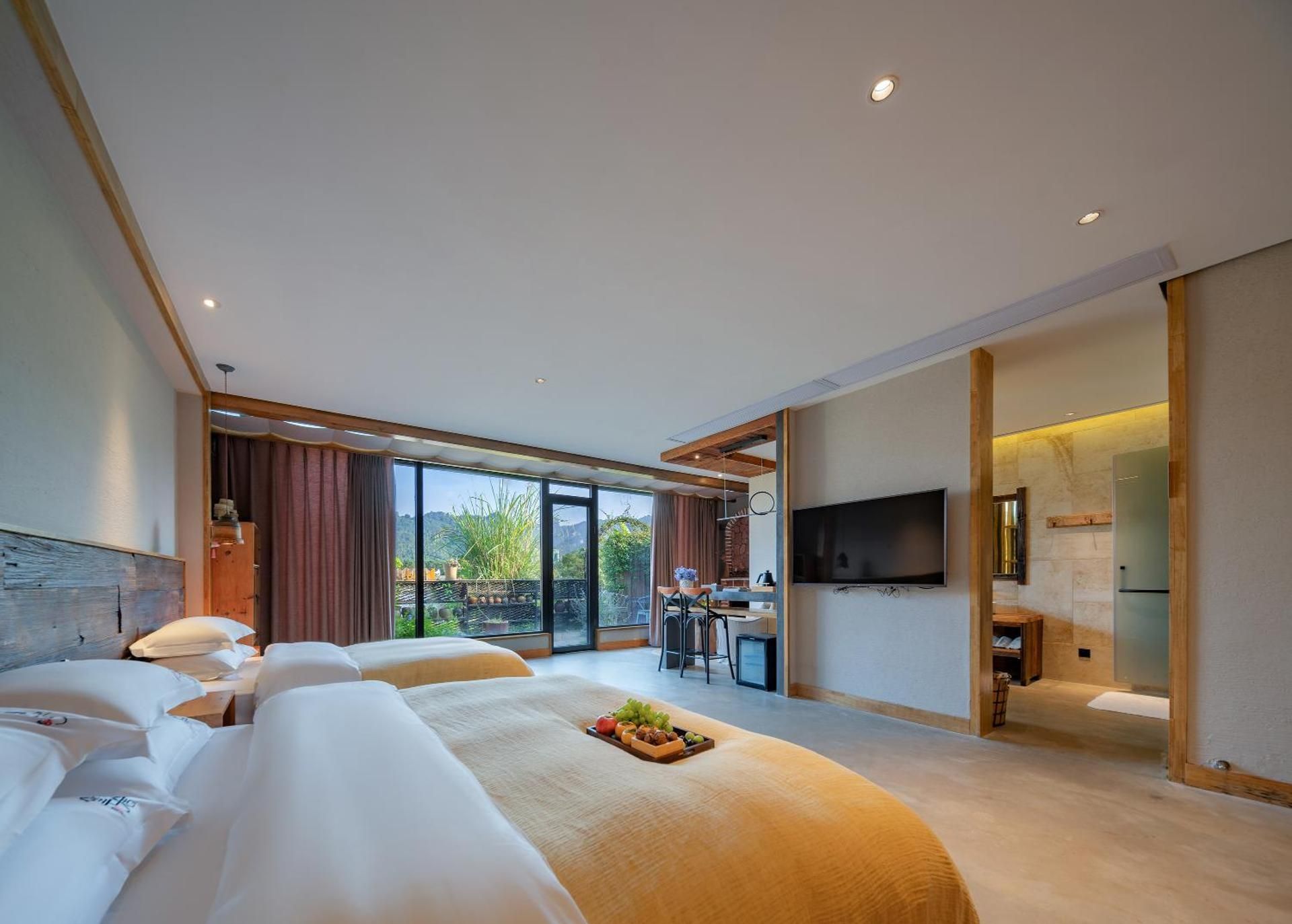 Deluxe Family Room with Terrace