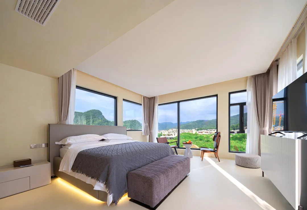 Queen Suite