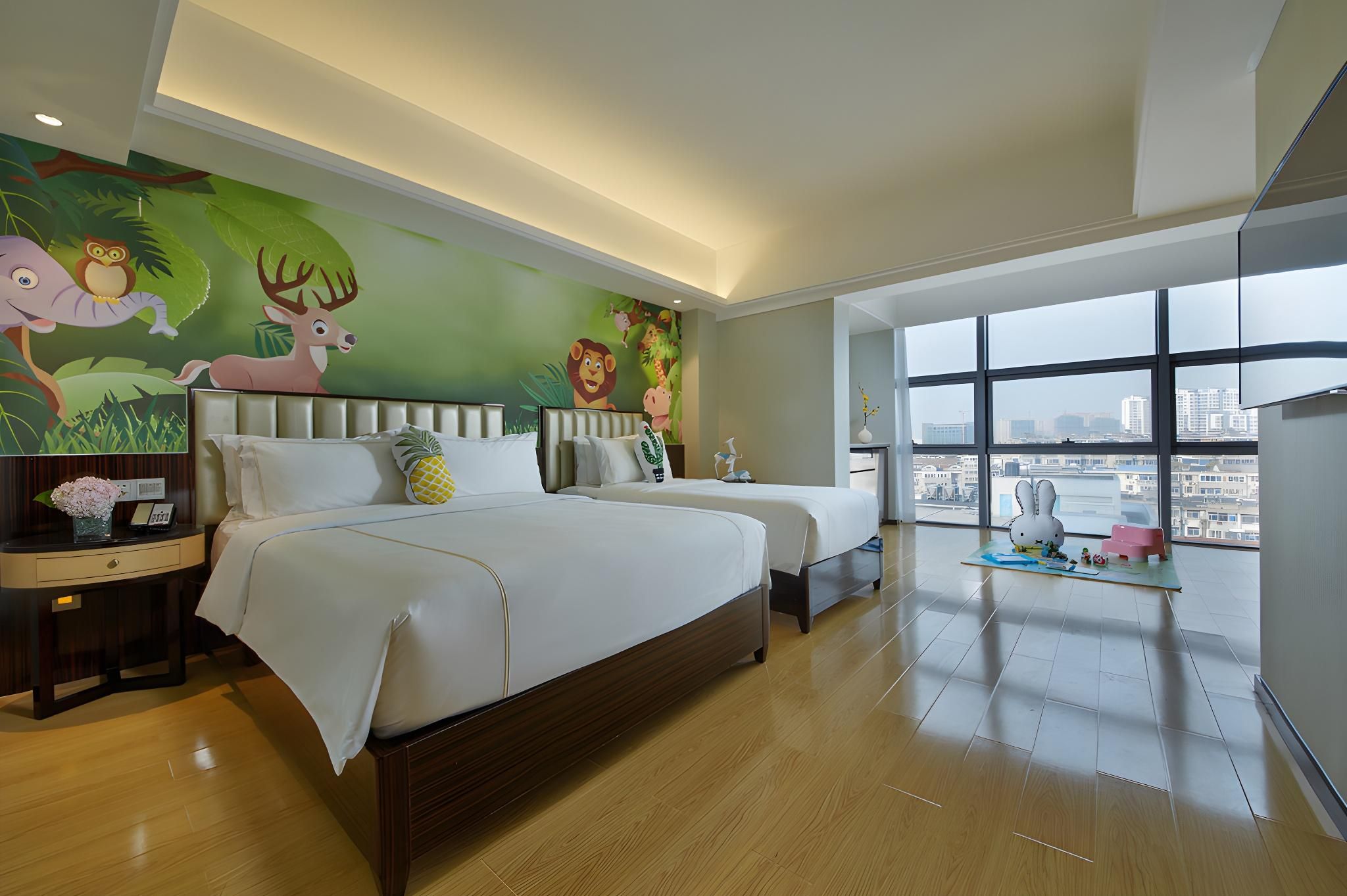 The Hotel V Zhenjiang Jingkou Family Room 2