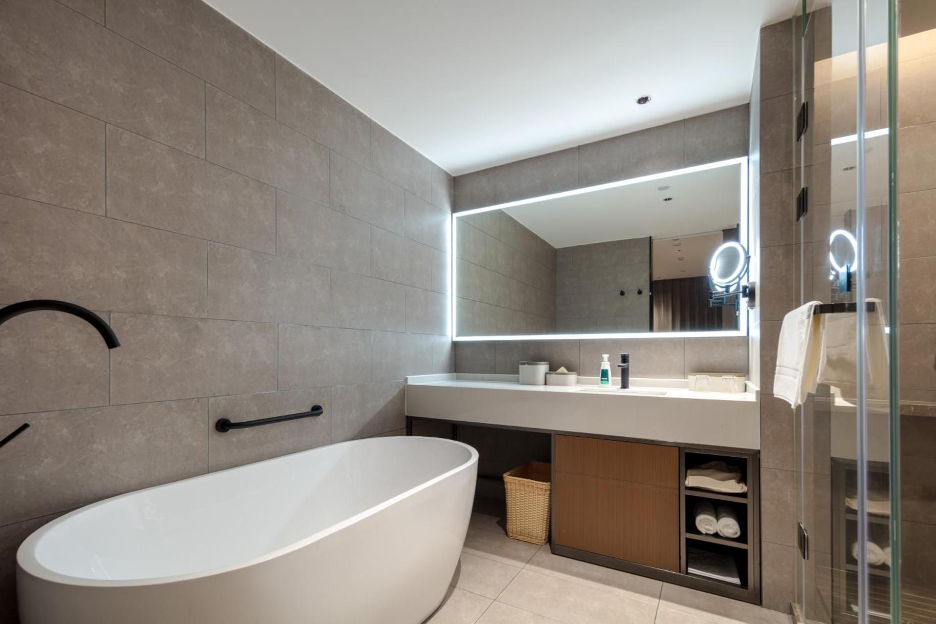 Atour Hotel Jiangmen Huayin Plaza Superior Suite