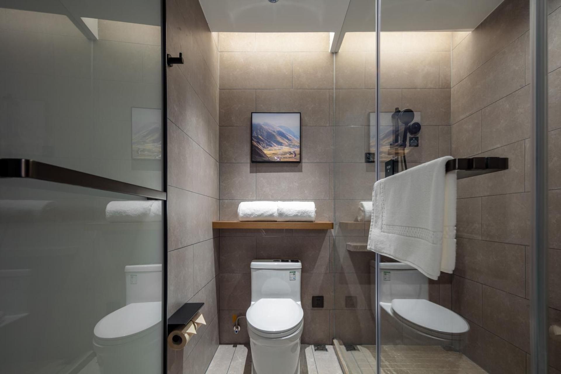 Atour - Elegant Room