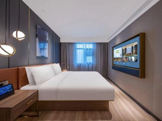 Huazhu - Room With Bed