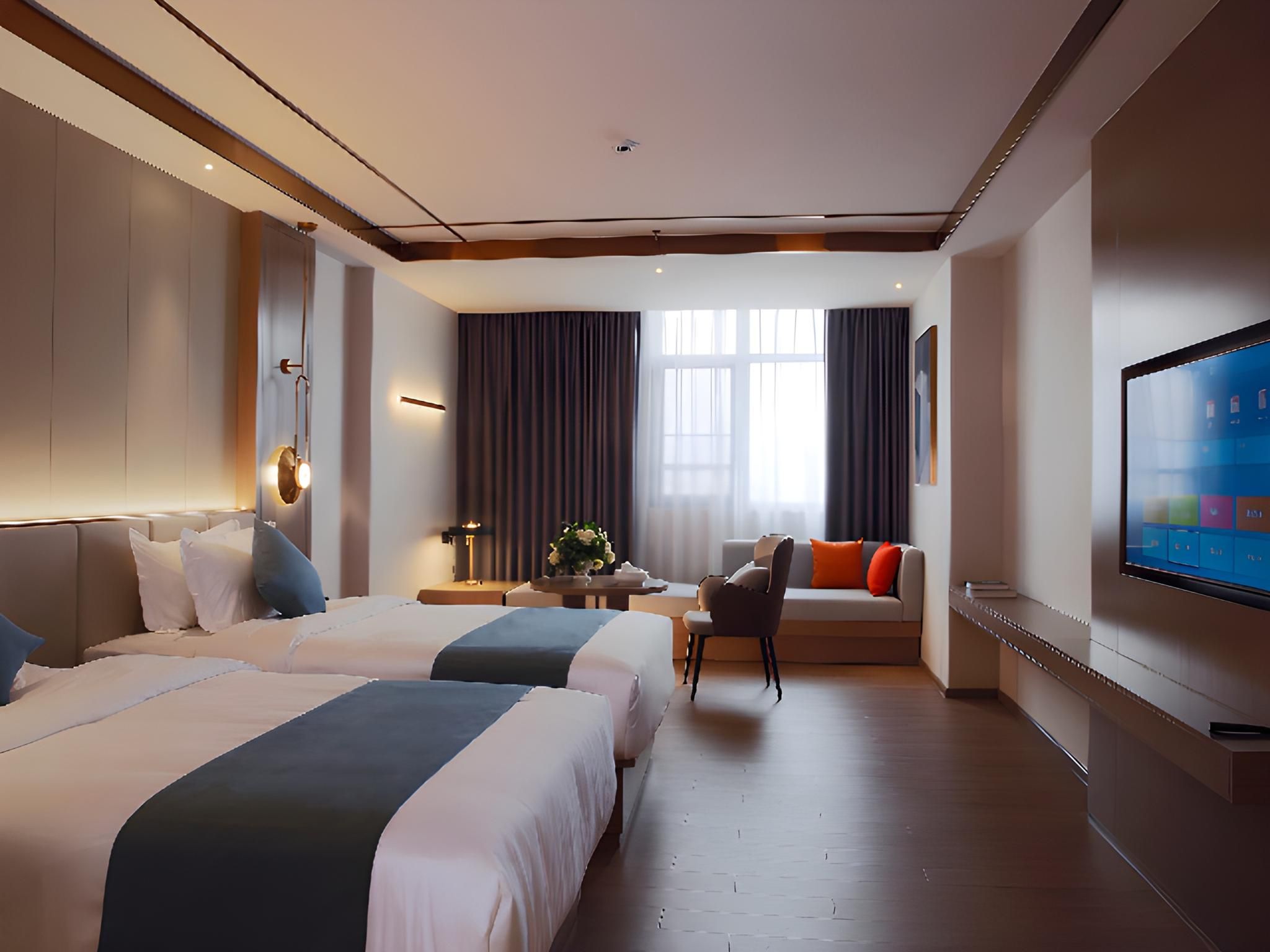 Dossen - Light Luxury Twin Room with City View
