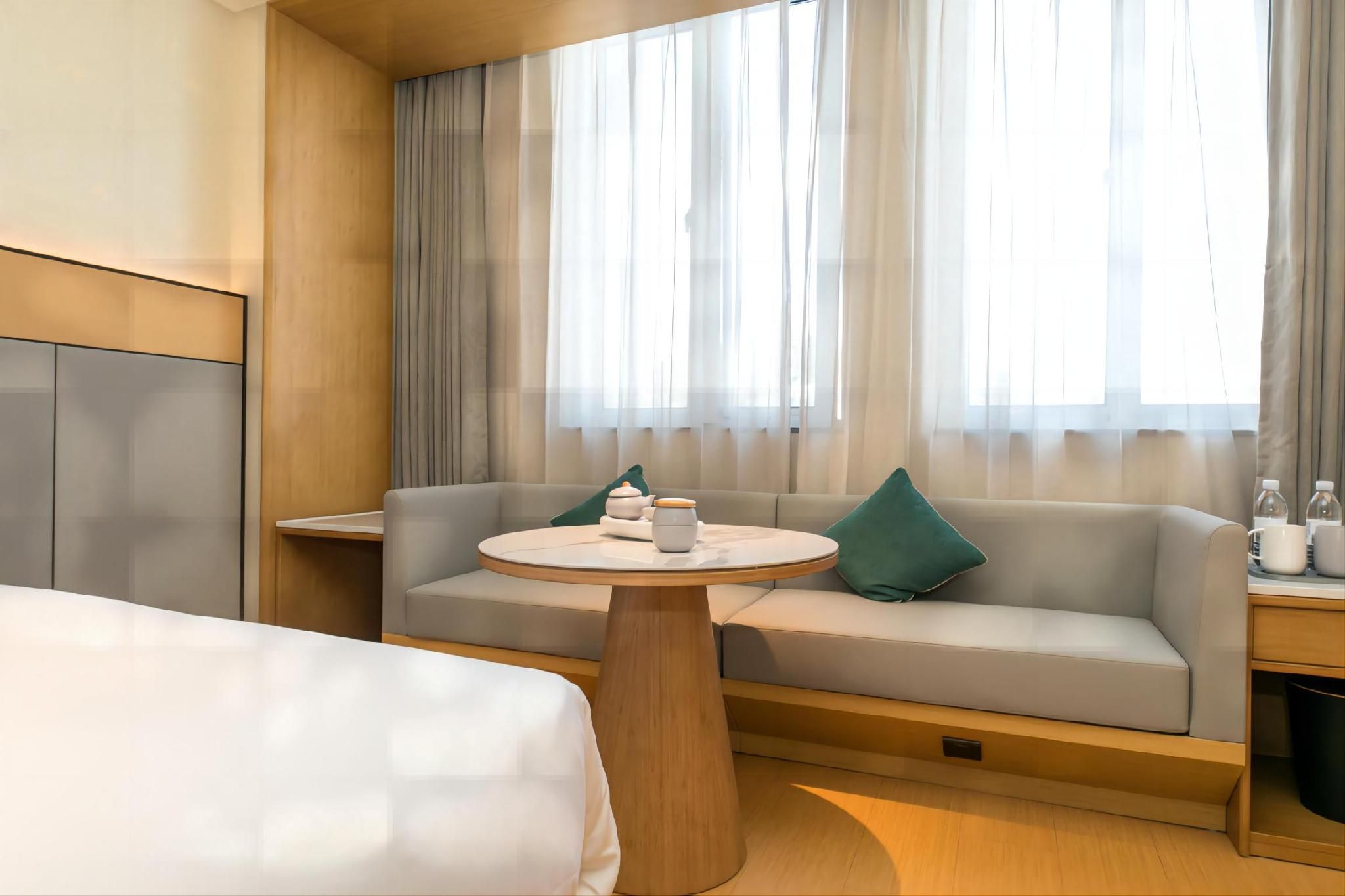Twin Business Room