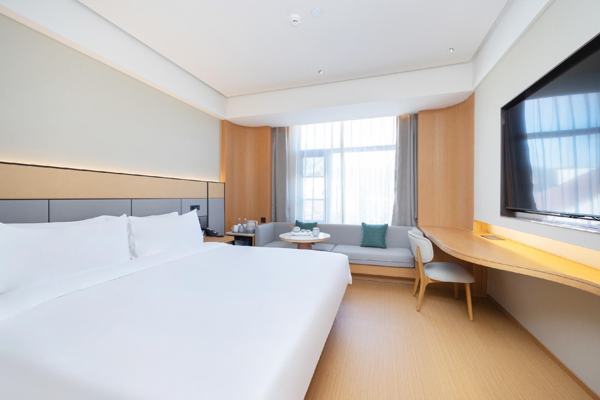 Huazhu - Superior BedRoom