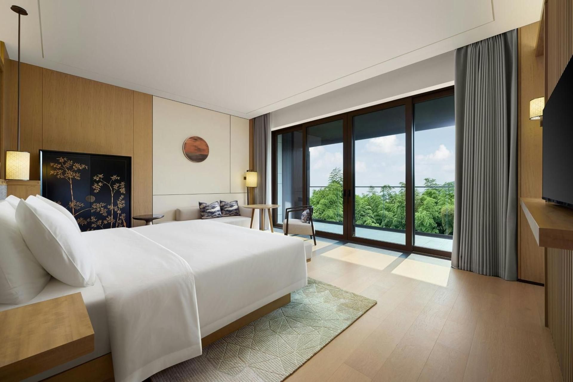 King Room with Forest View and Mountain View