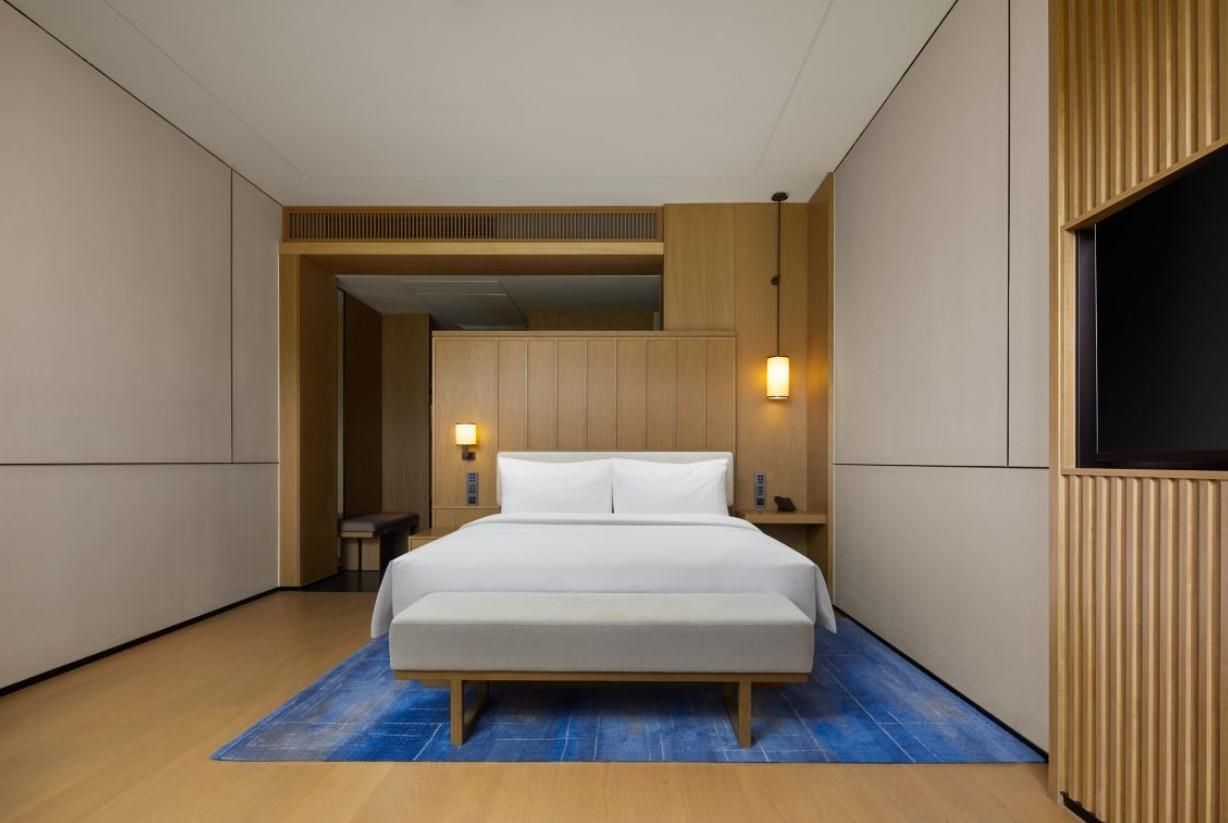Guest room, 1 Queen, Garden View