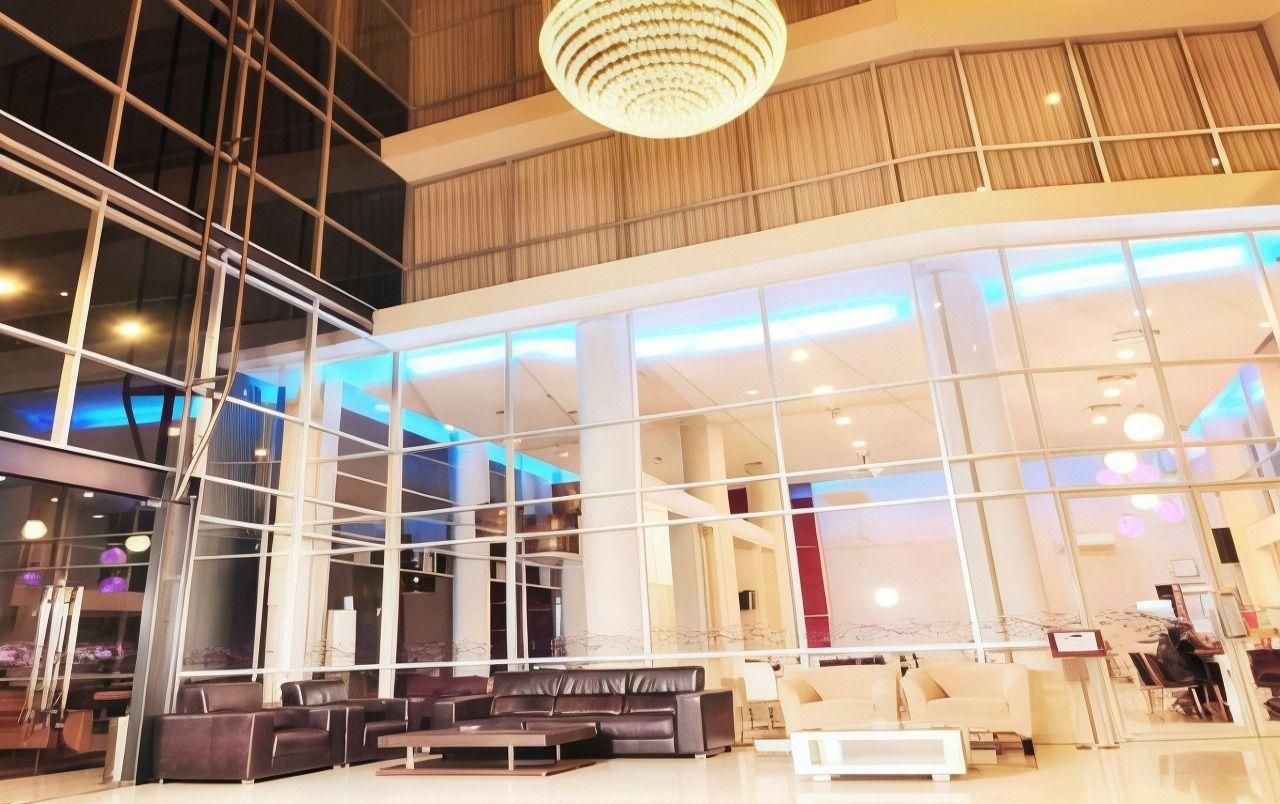 Royal Hotel n' Lounge