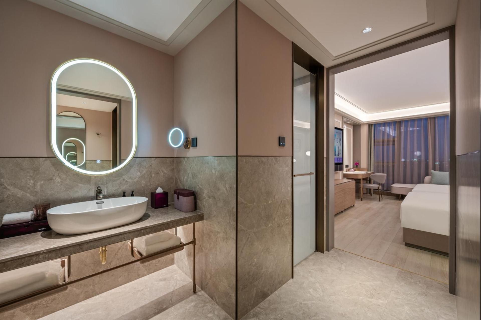 Deluxe Room with 2 Single Beds