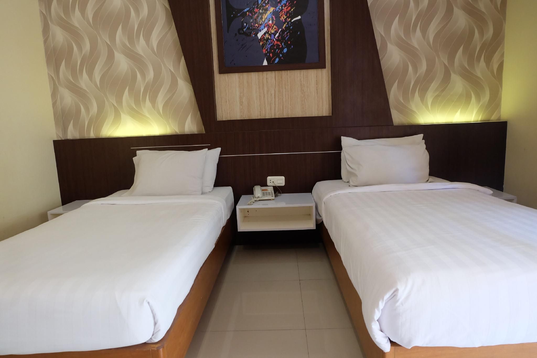 Votel Kartika Abadi Hotel Madiun Superior Twin Room 2