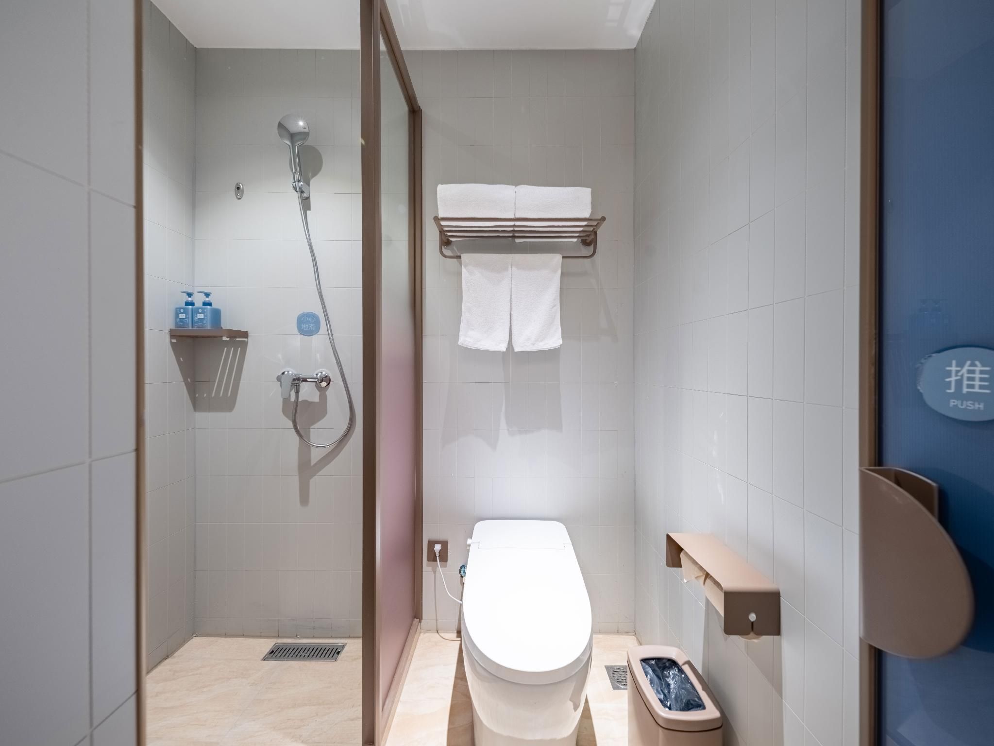 Hanting Hotel Qinhuangdao Railway Station People's Square Family Room 3