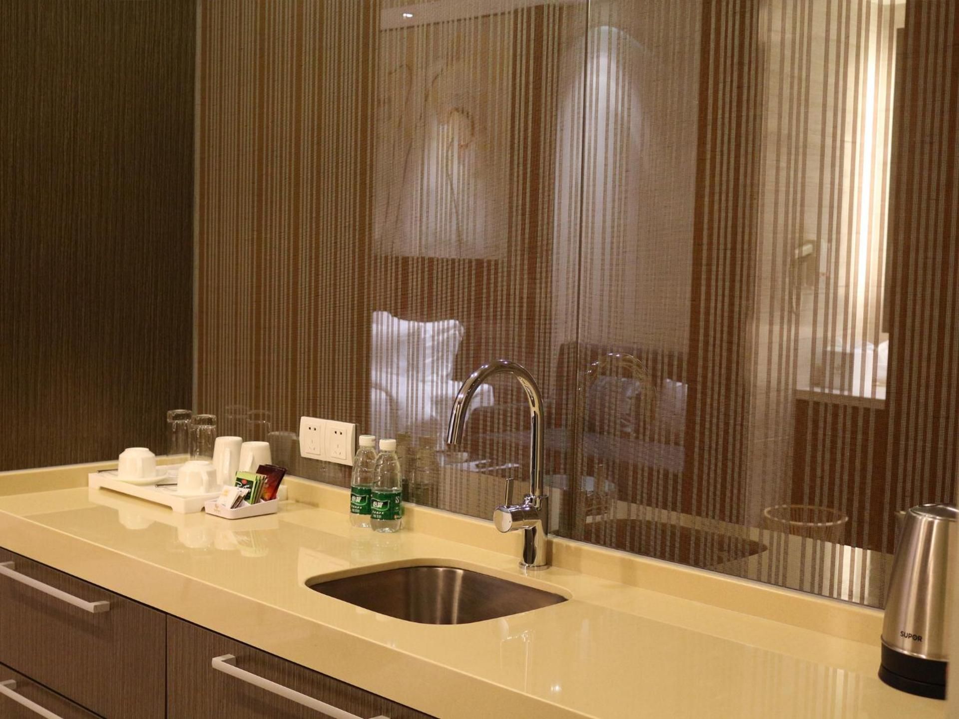Queen or Twin Room with Sea View
