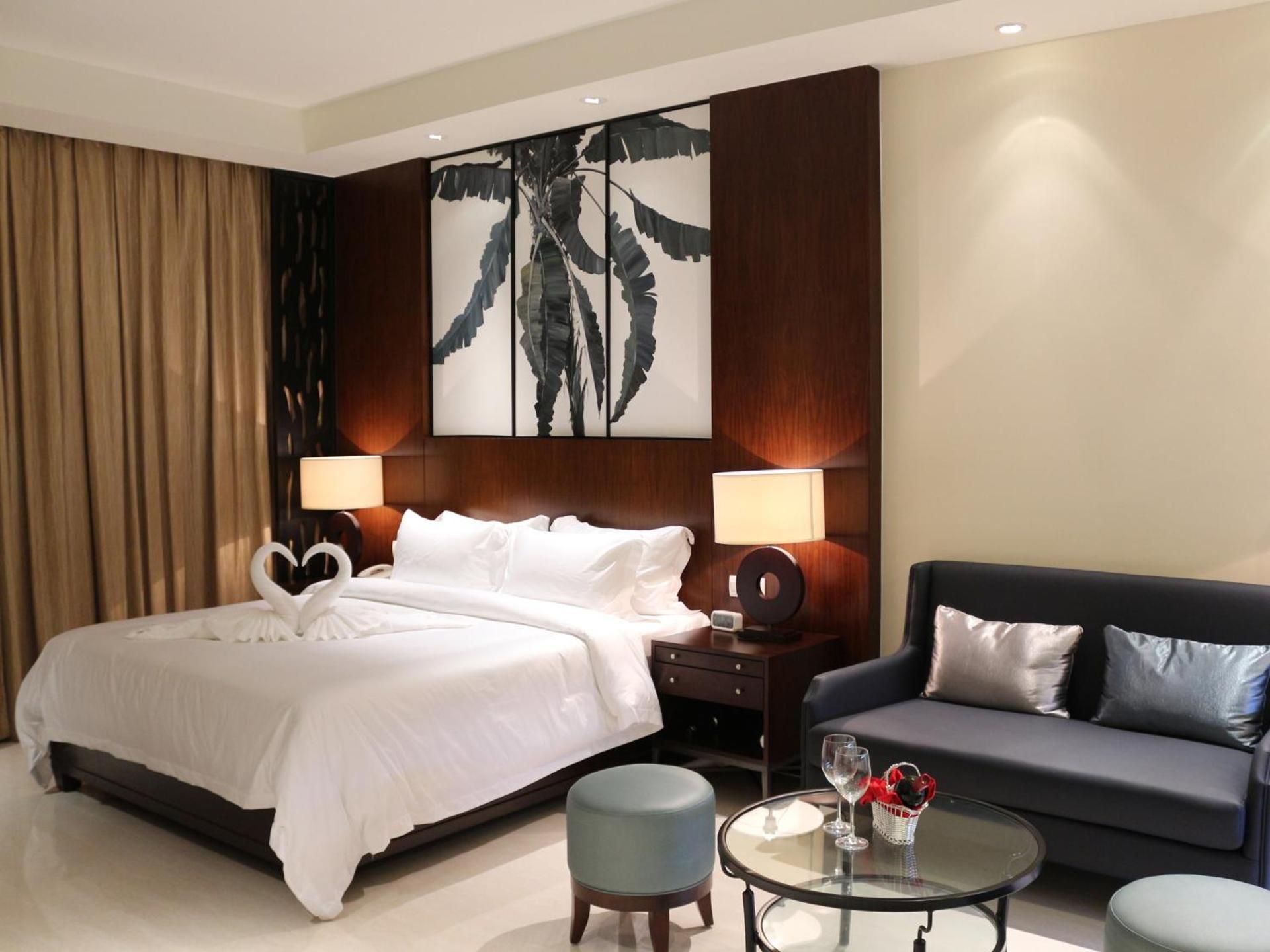 Superior Queen or Twin Room with Sea View