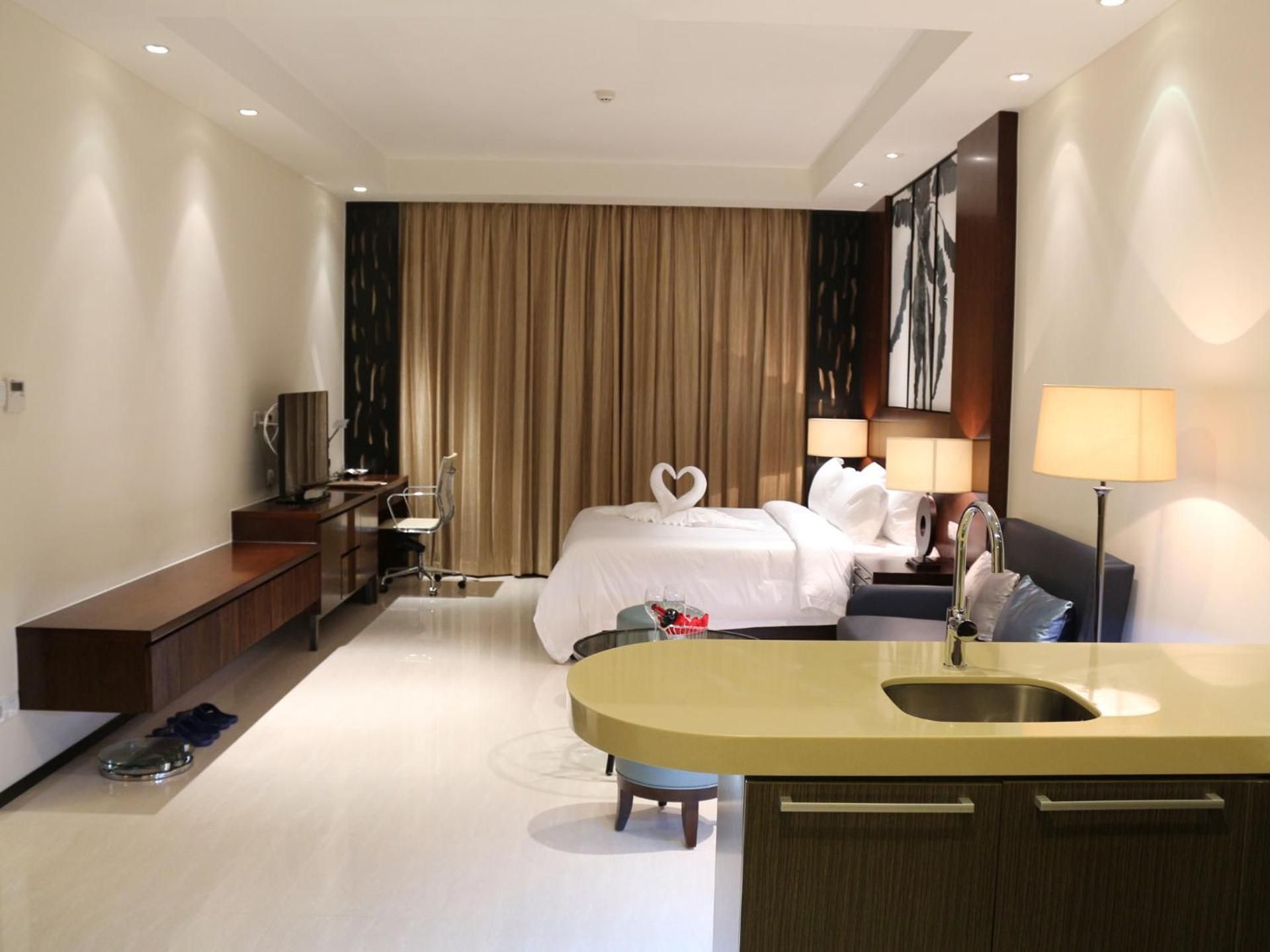 Superior Queen or Twin Room with Sea View