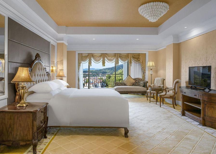 Presidential Suite