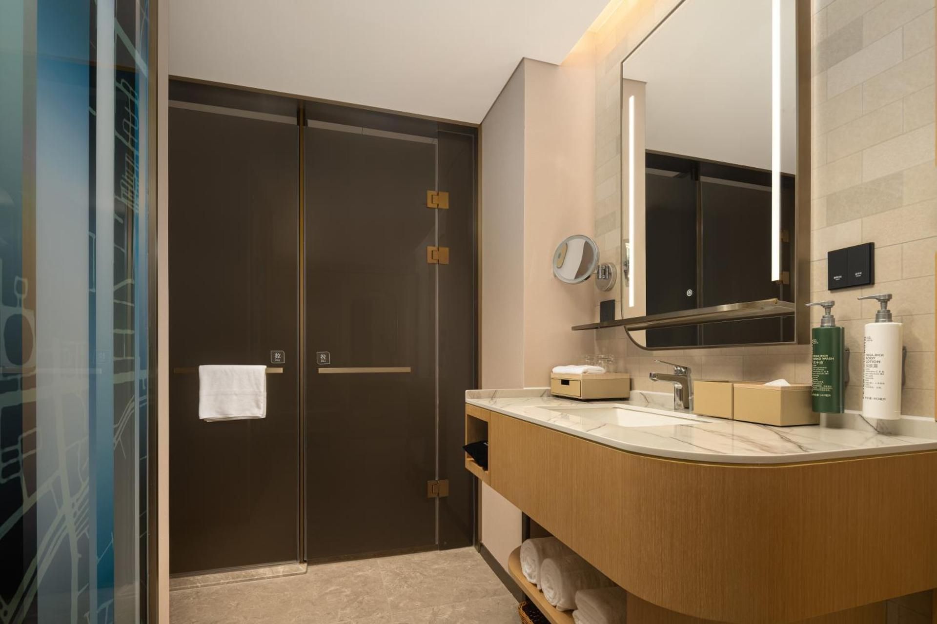 Hilton Garden Inn Shaoxing Yuecheng King Deluxe Room 2