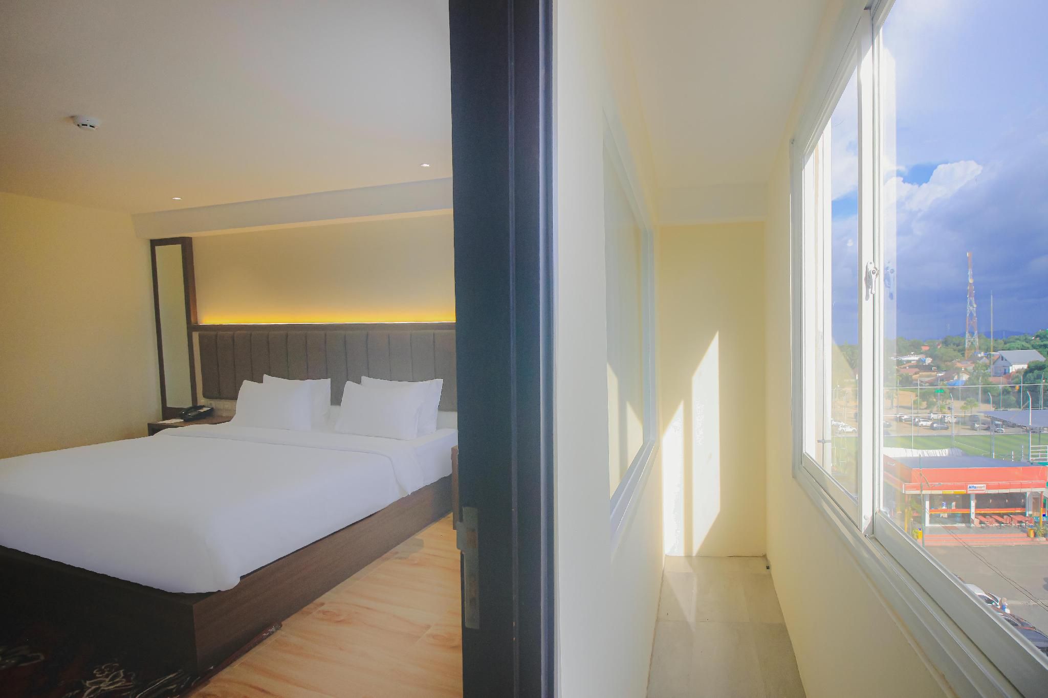 Qin Hotel Banjarbaru Superior King 3