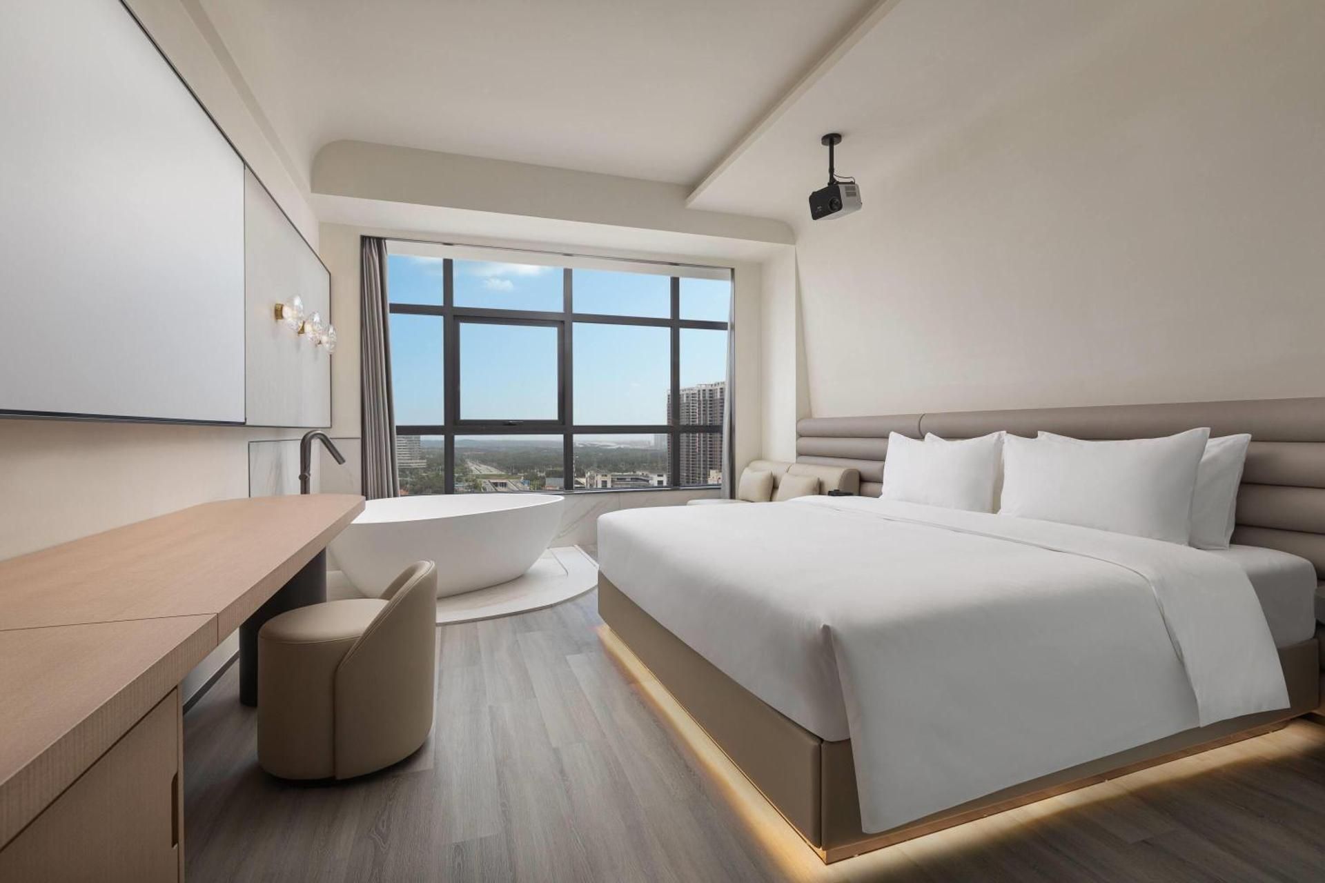 1 King Bed, Bathtub, Non-Smoking