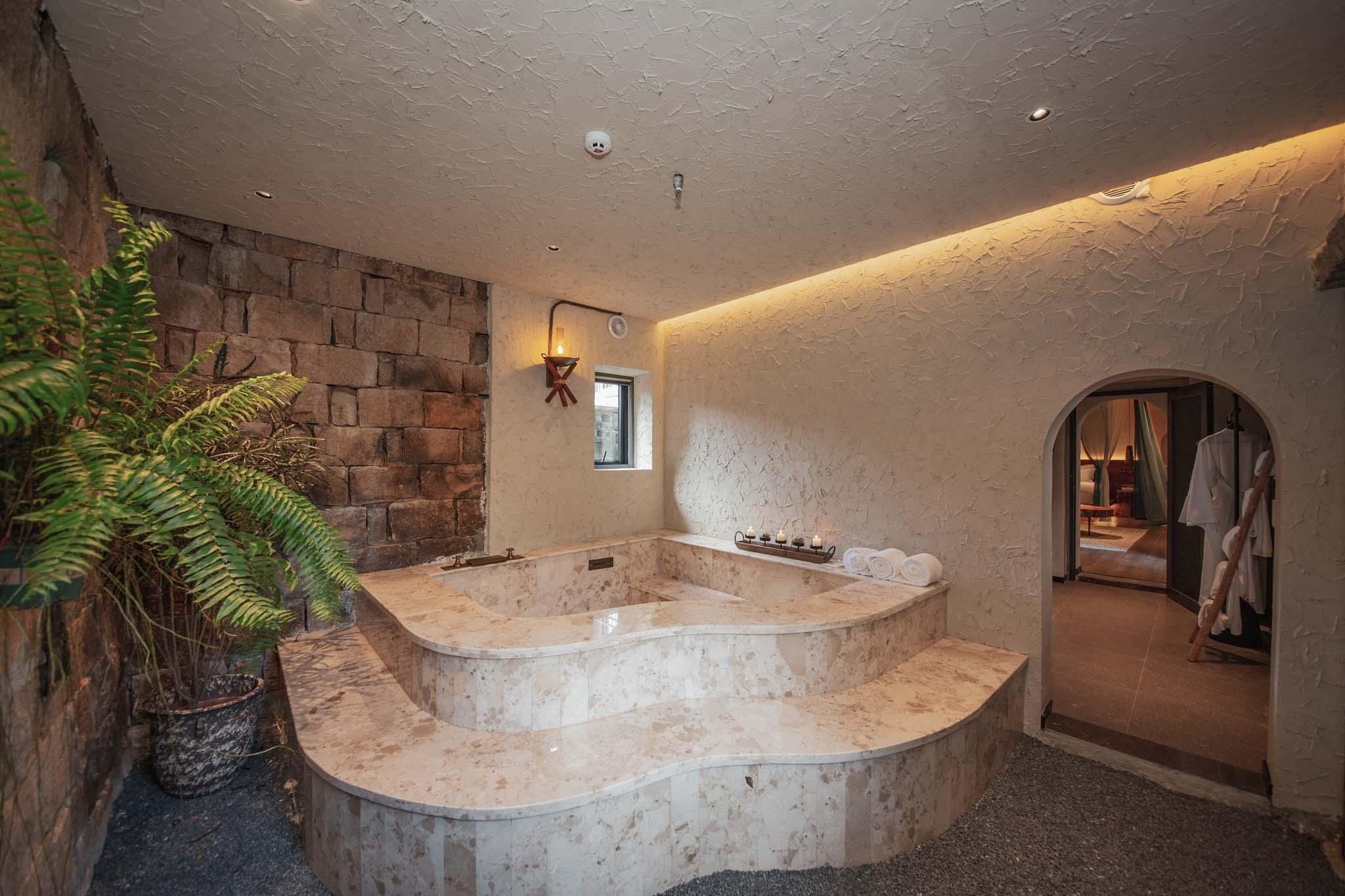 Deluxe Family Room with Private Bathroom