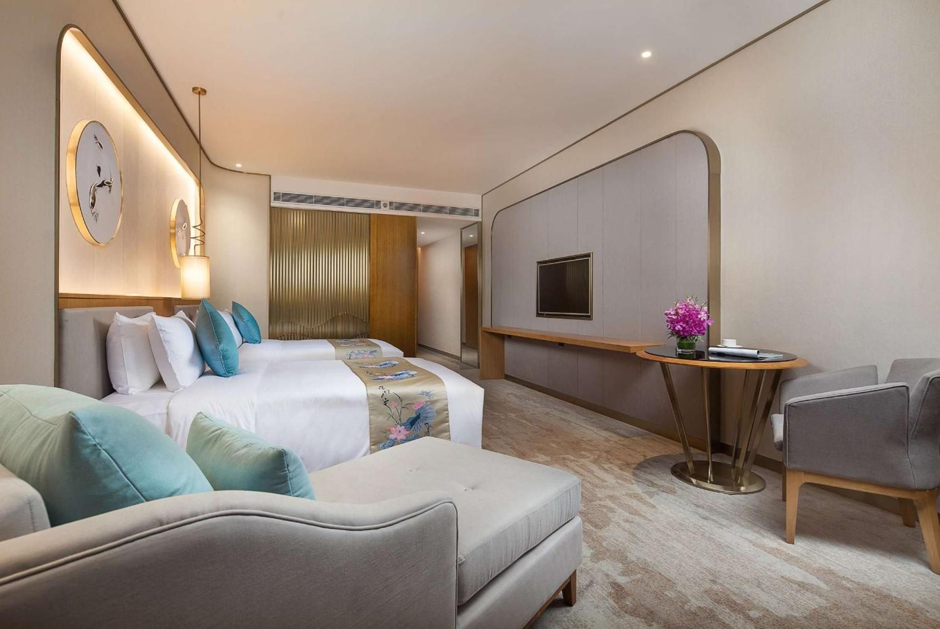 1 King Bed, Deluxe View Room