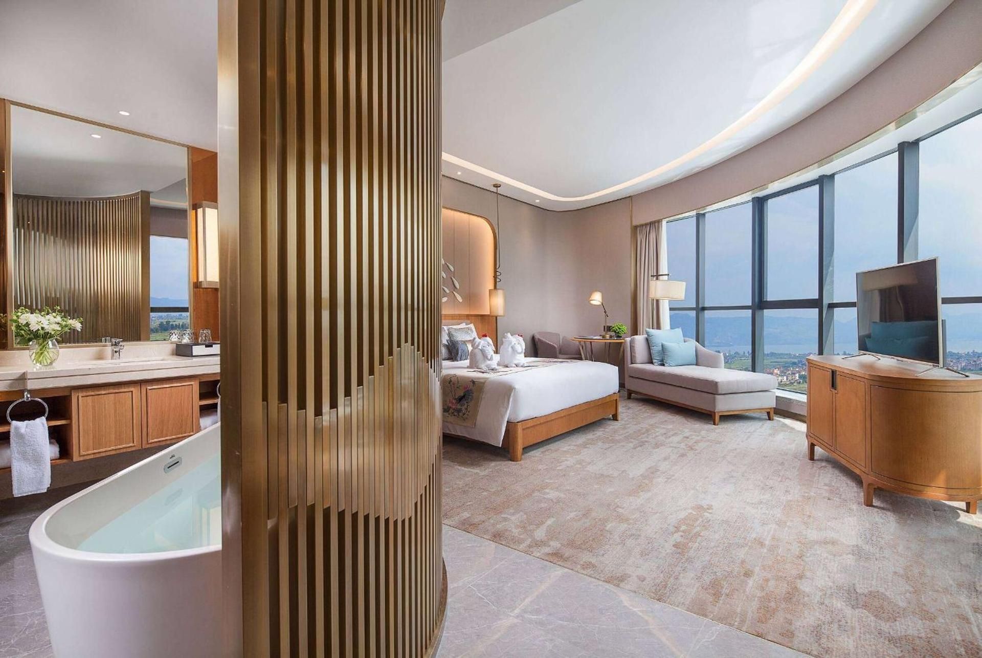 1 King Bed, Deluxe View Room