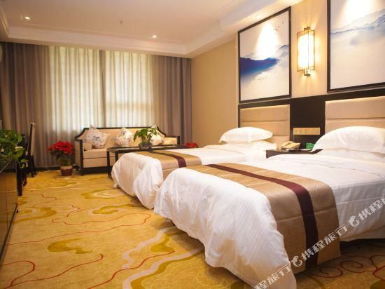 2 Bed Twin Superior Room