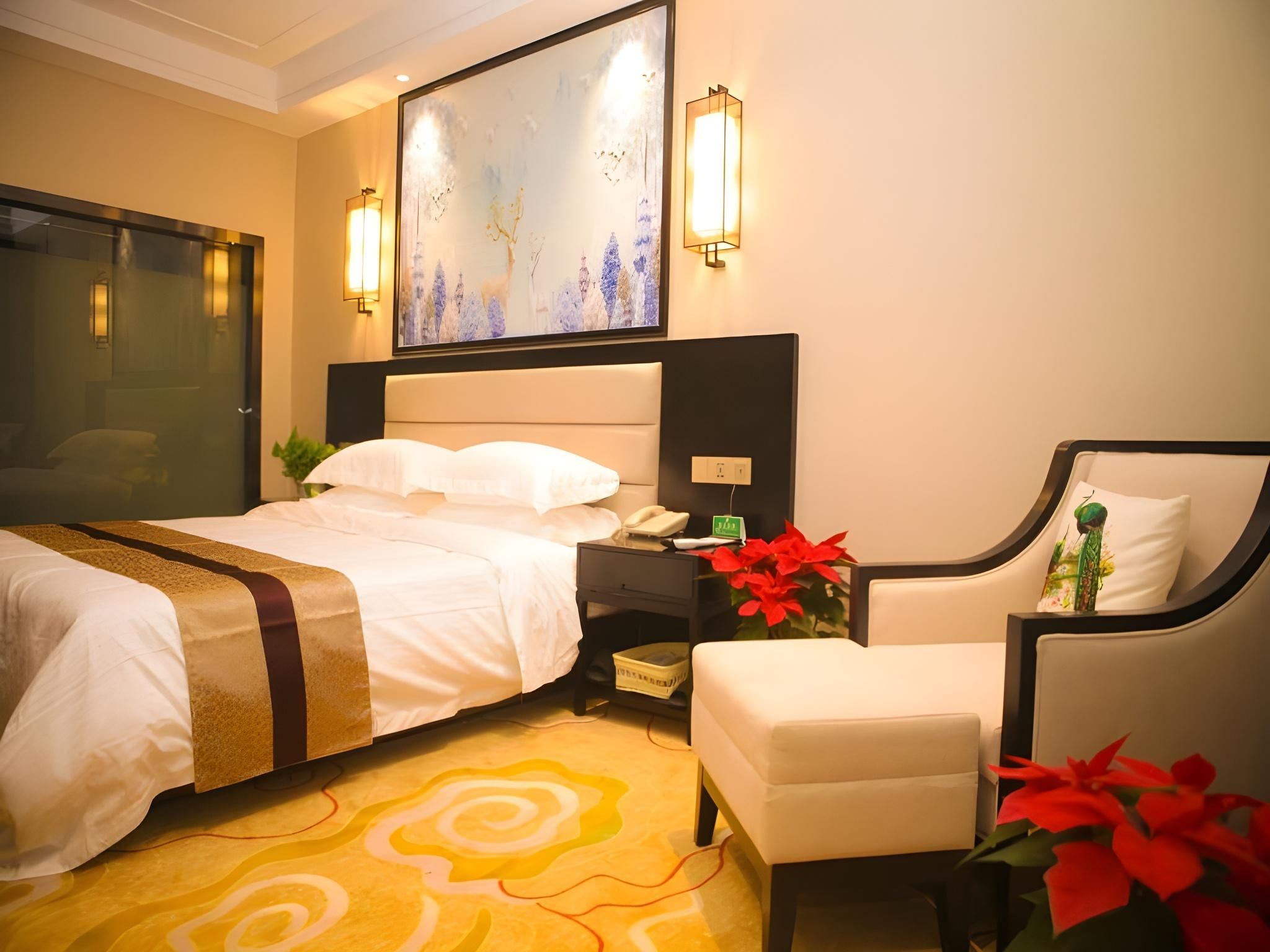 Business Queen Room