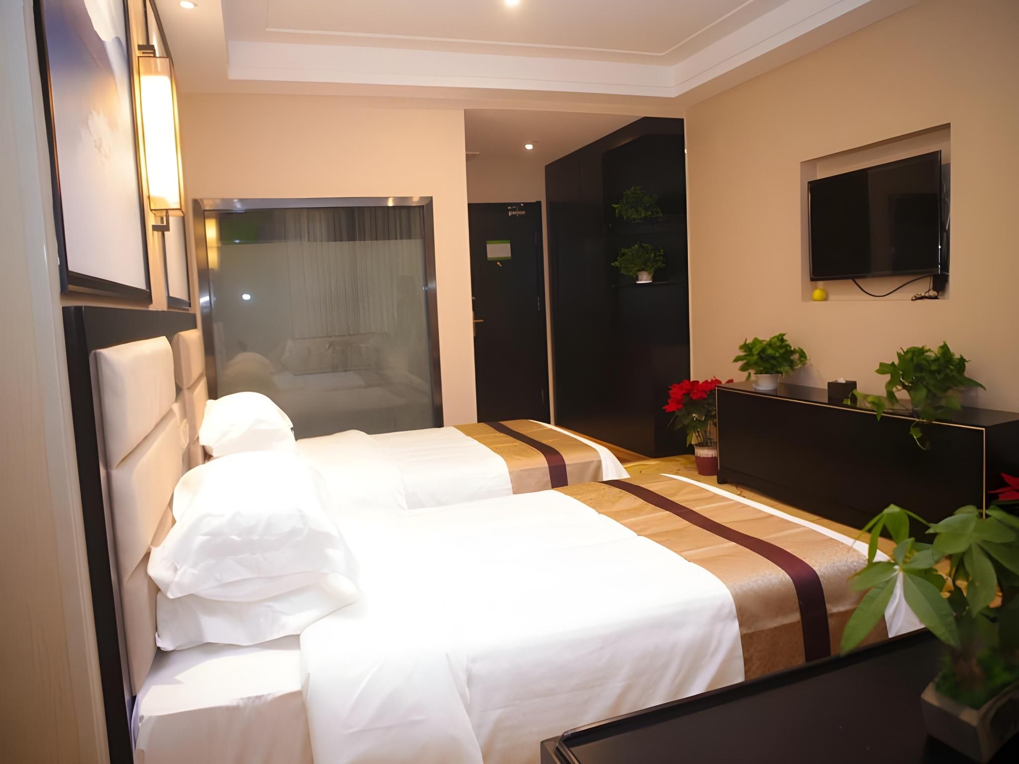 2 Bed Twin Superior Room