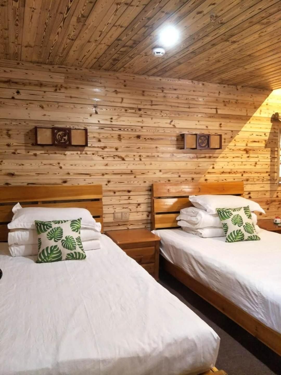 Deluxe Family Suite