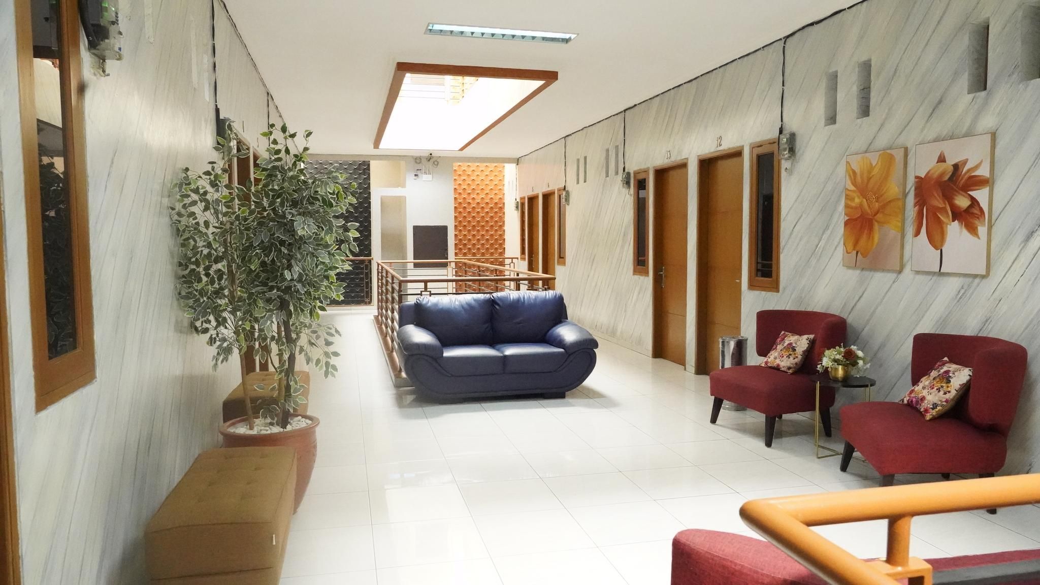Hotel Syariah Karawang Barat