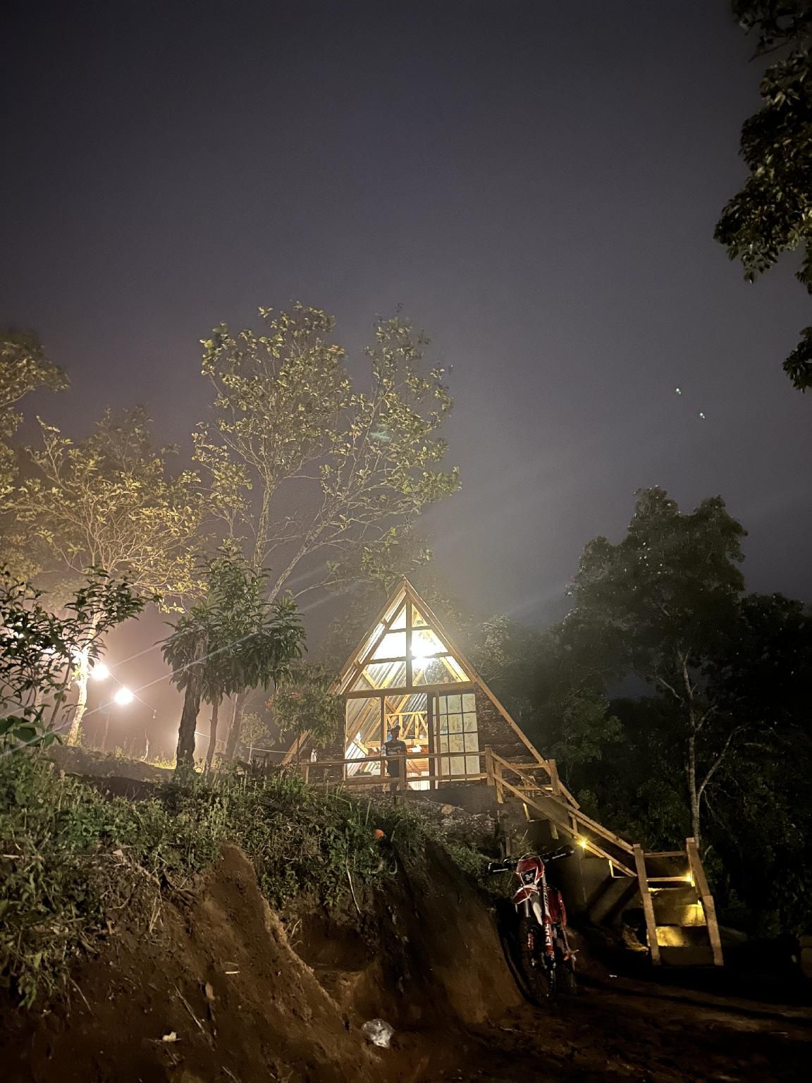Cantigi floating glamping