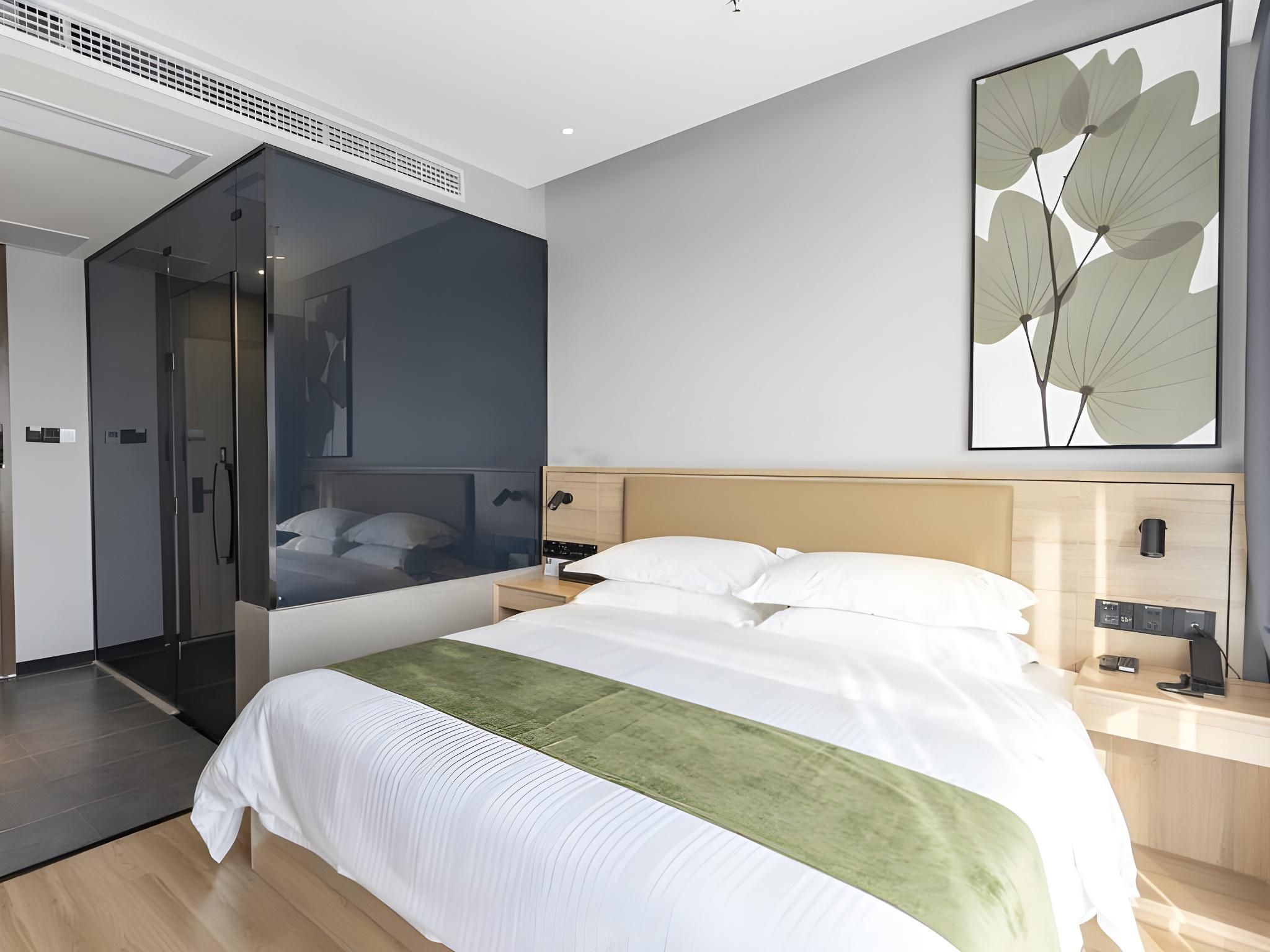 Green Tree Inn Chuzhou High-speed Railway Station Zhixuan Hotel Queen Room