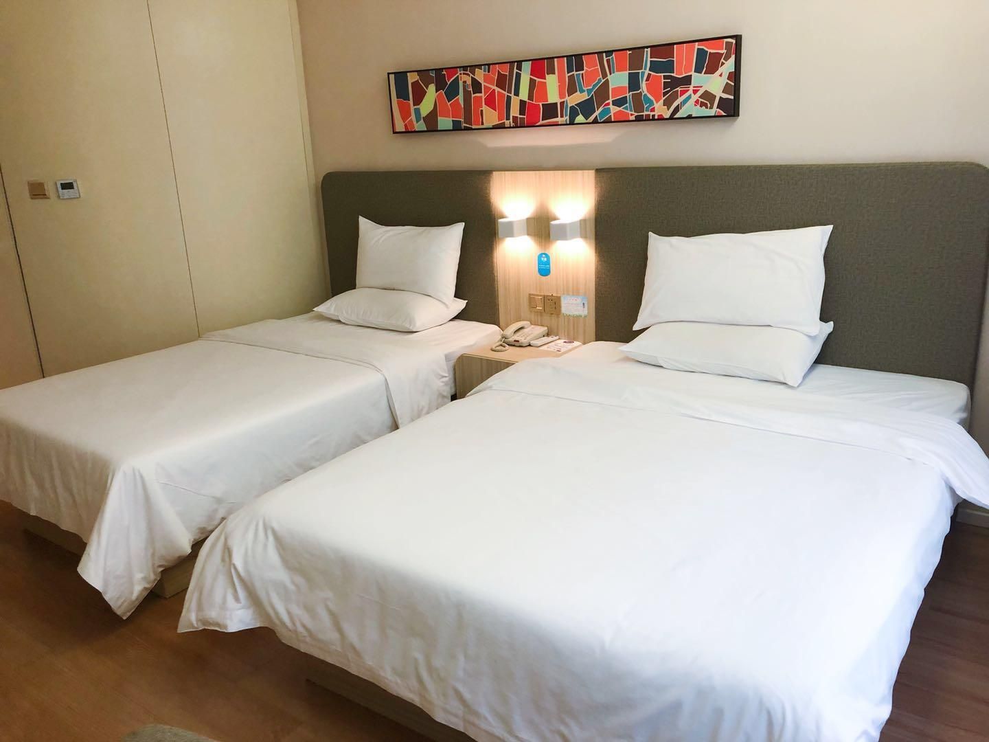 Huazhu - Family Room