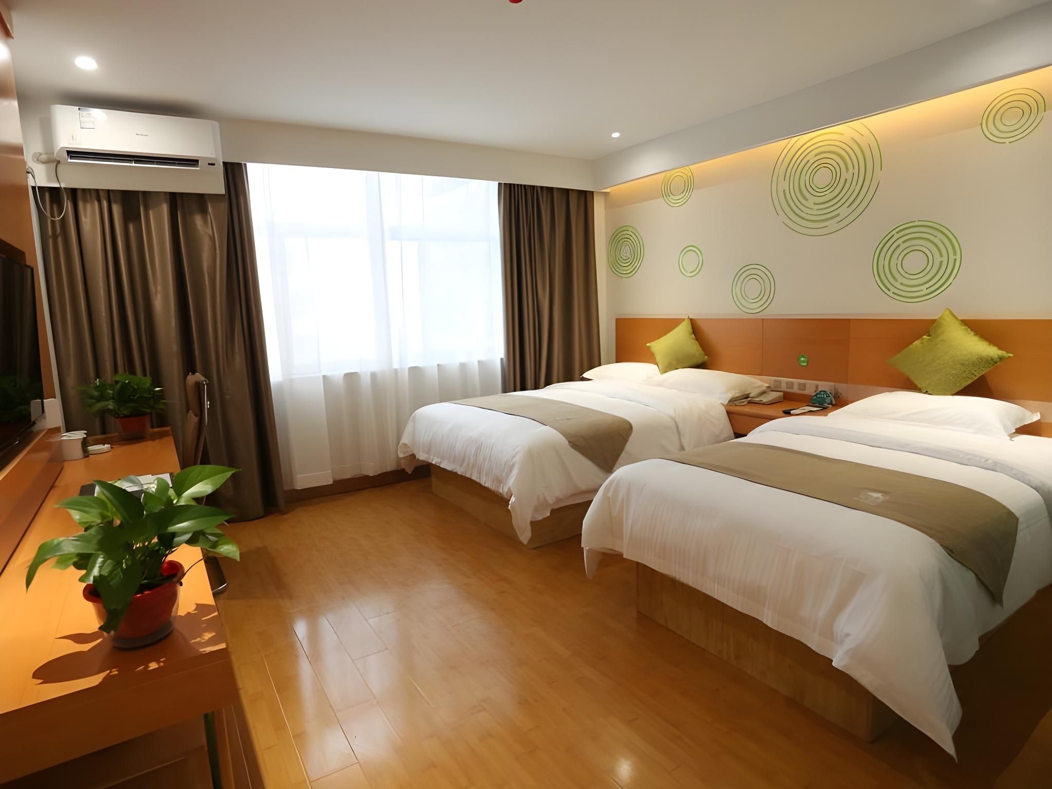 GTI - Family Room, 1.5M Bed and 1.2M Bed