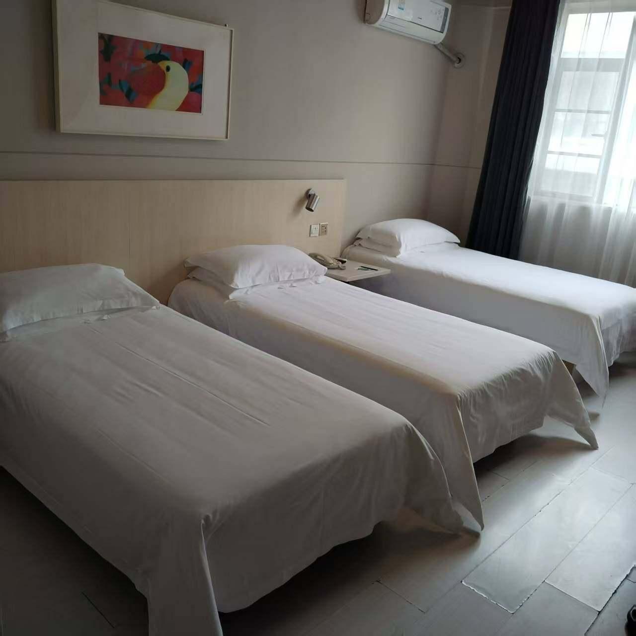 WH - Standard 3 Bed Room