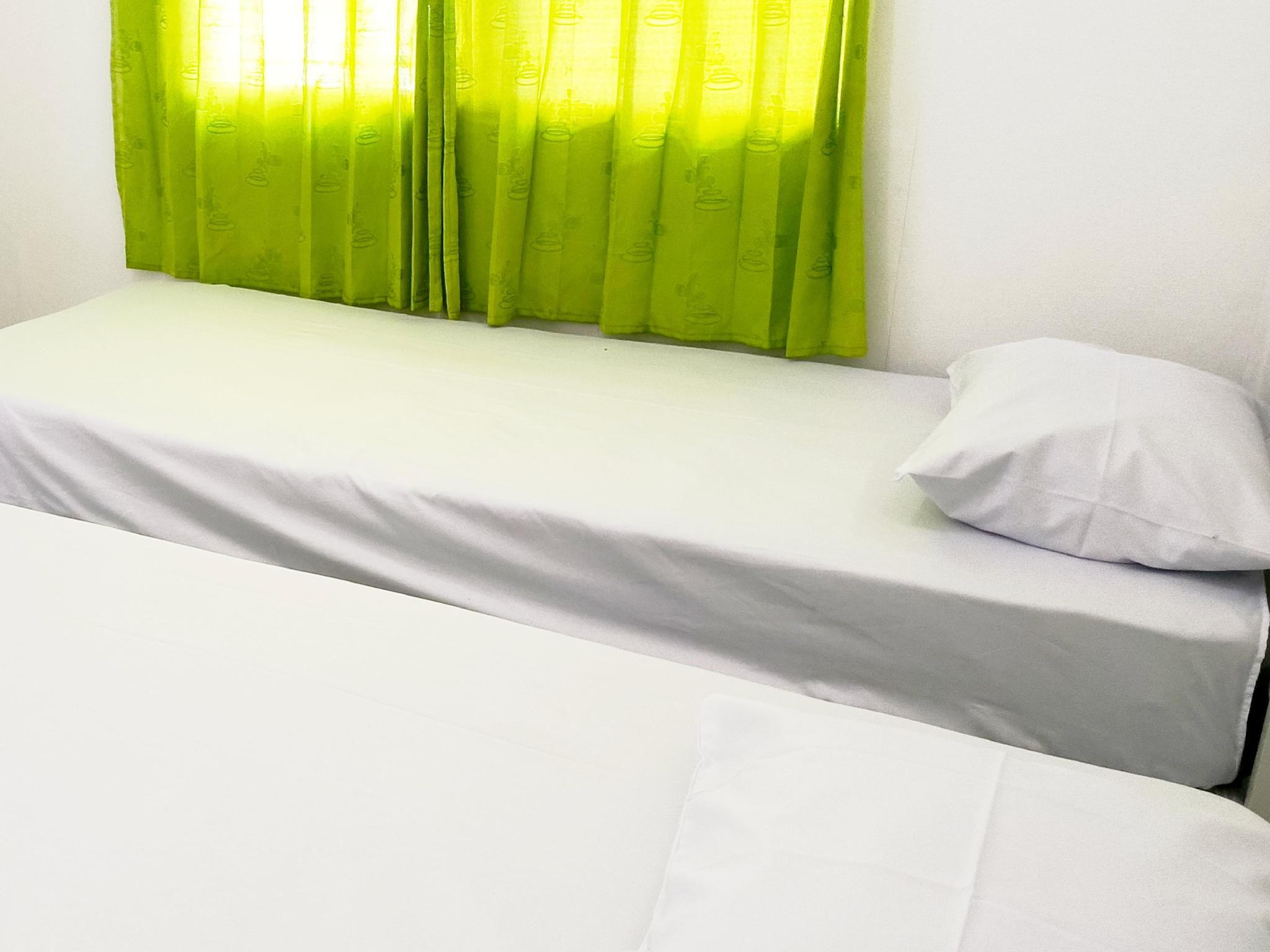 Penginapan Cendrawasih Deluxe Double or Twin