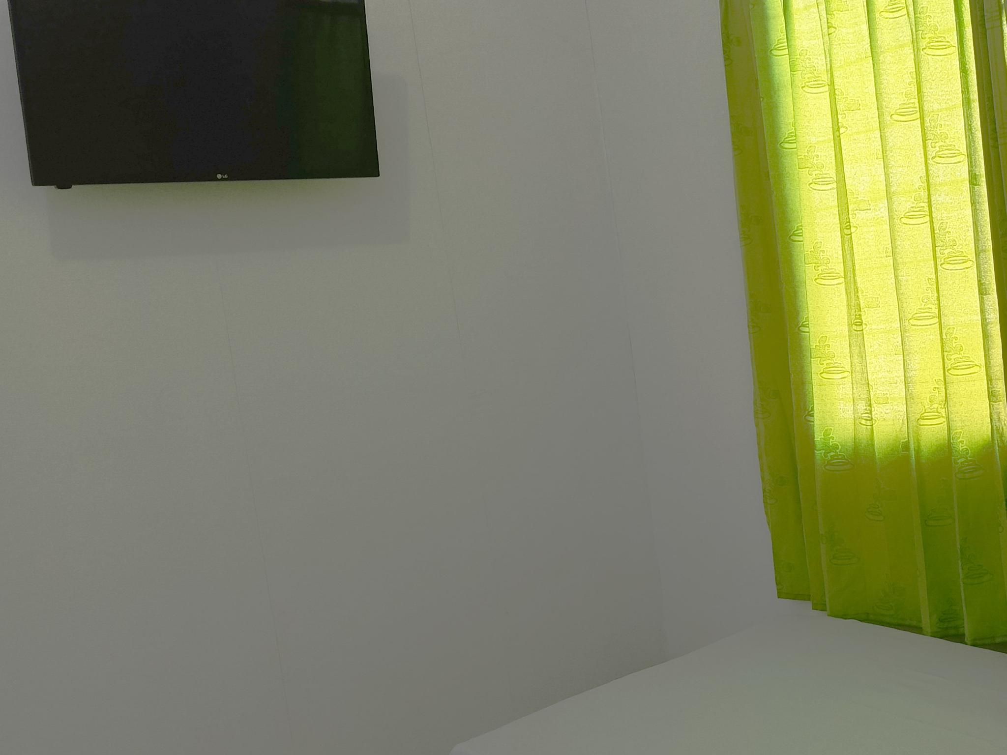 Penginapan Cendrawasih Single Deluxe 3