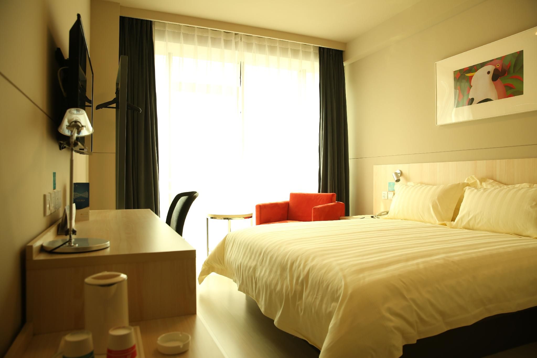 Business Standard Room B