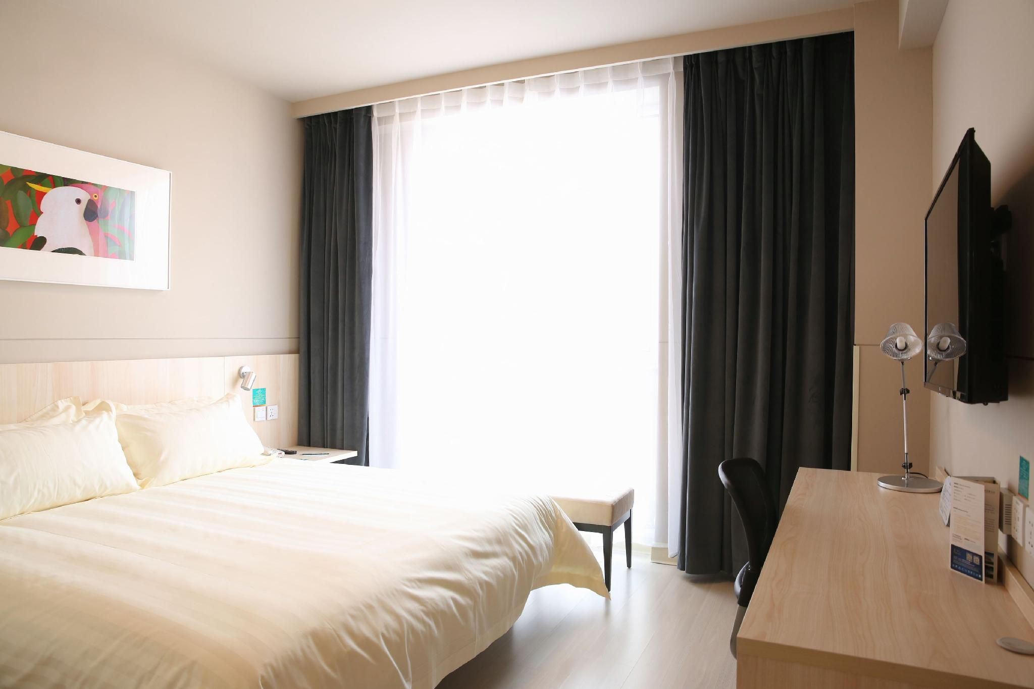 Business Standard Room C