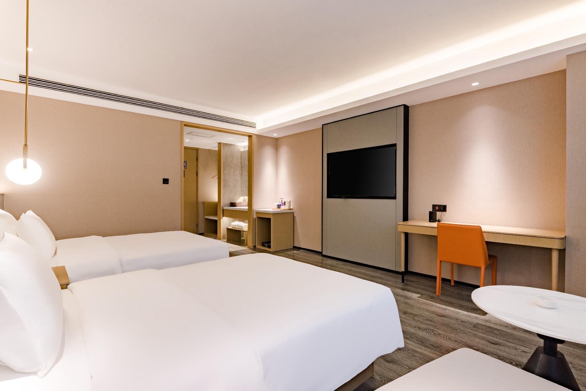 Huazhu - Superior Twin