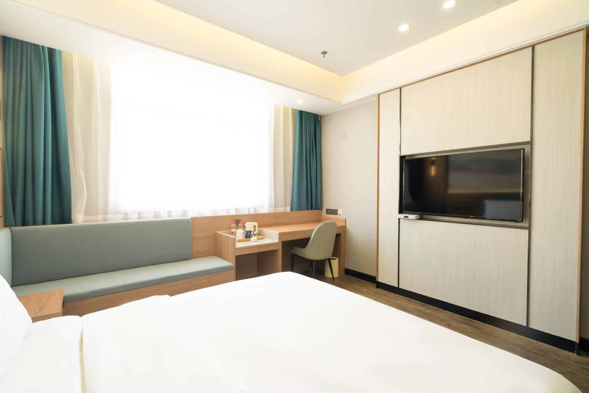 Huazhu - Business Bed Room