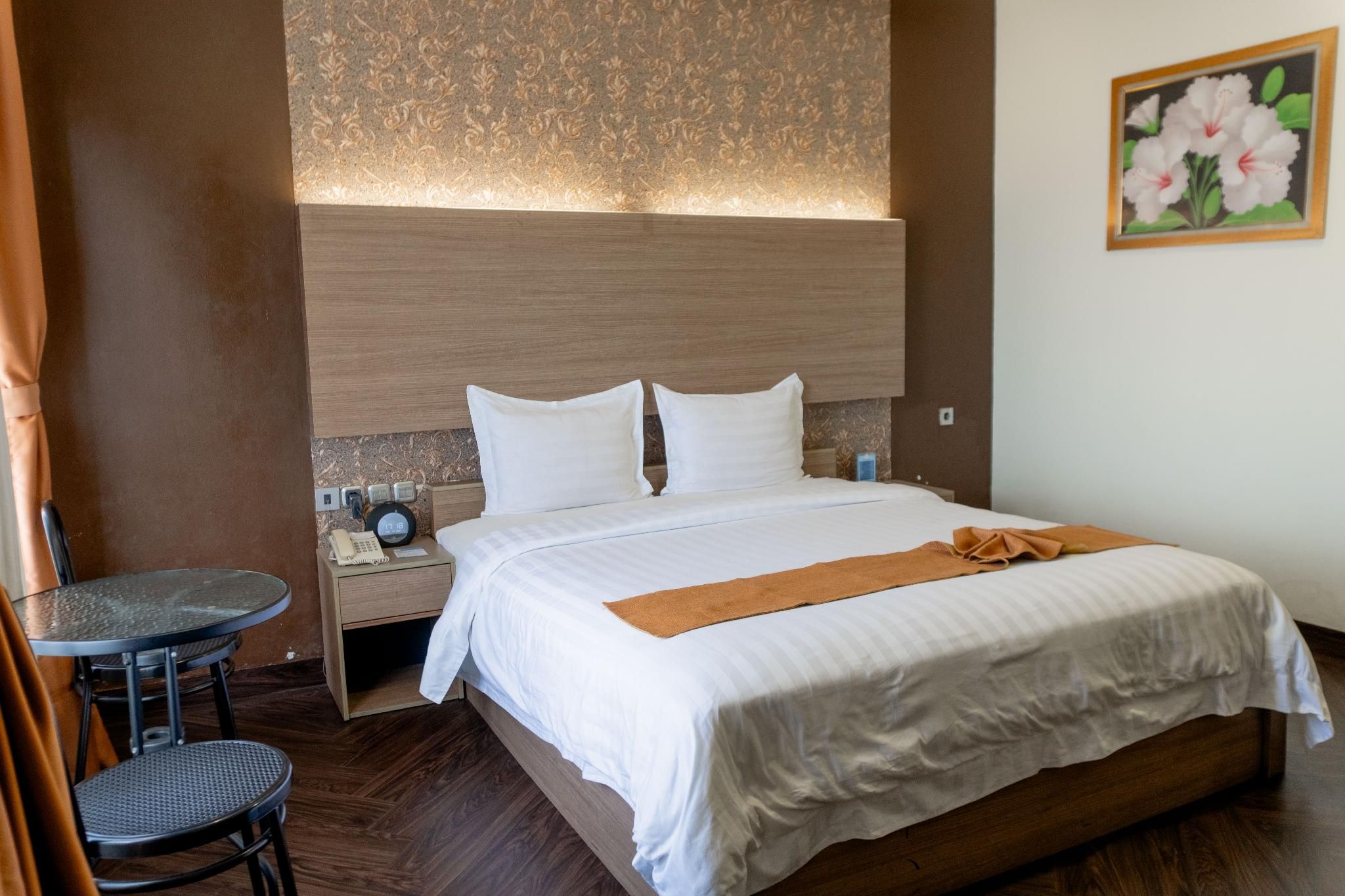 Muara Hotel and Mall Ternate Deluxe Room