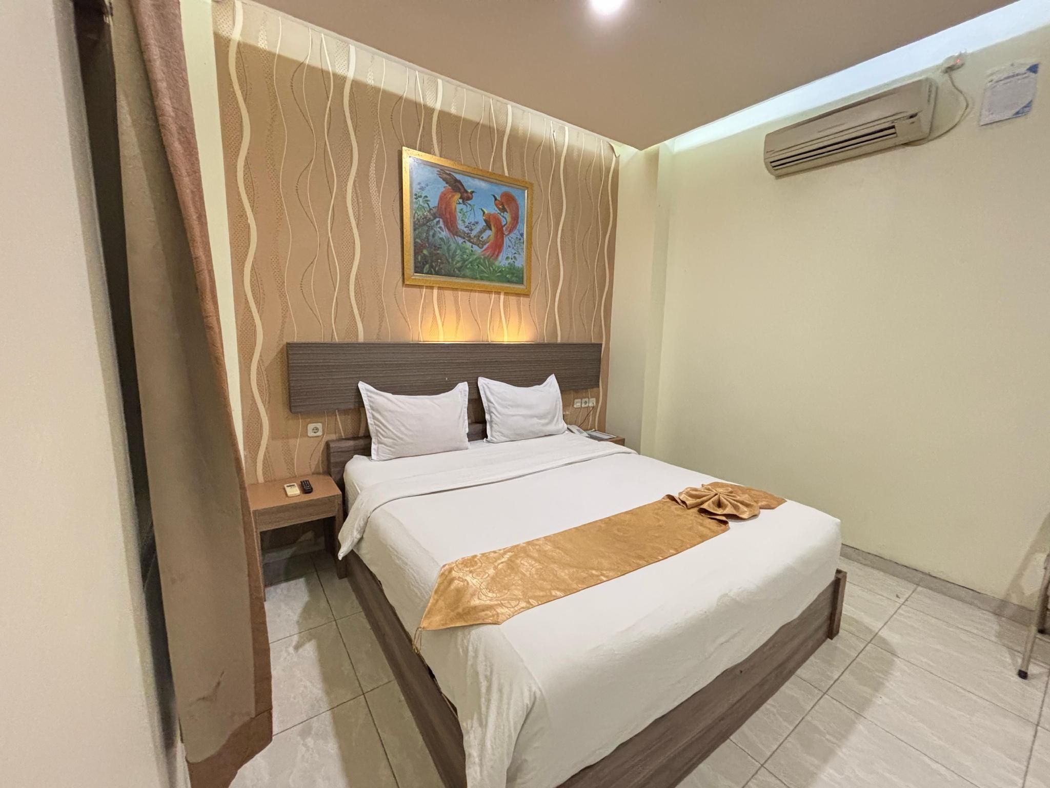 Muara Inn ternate Grand Deluxe Room 3